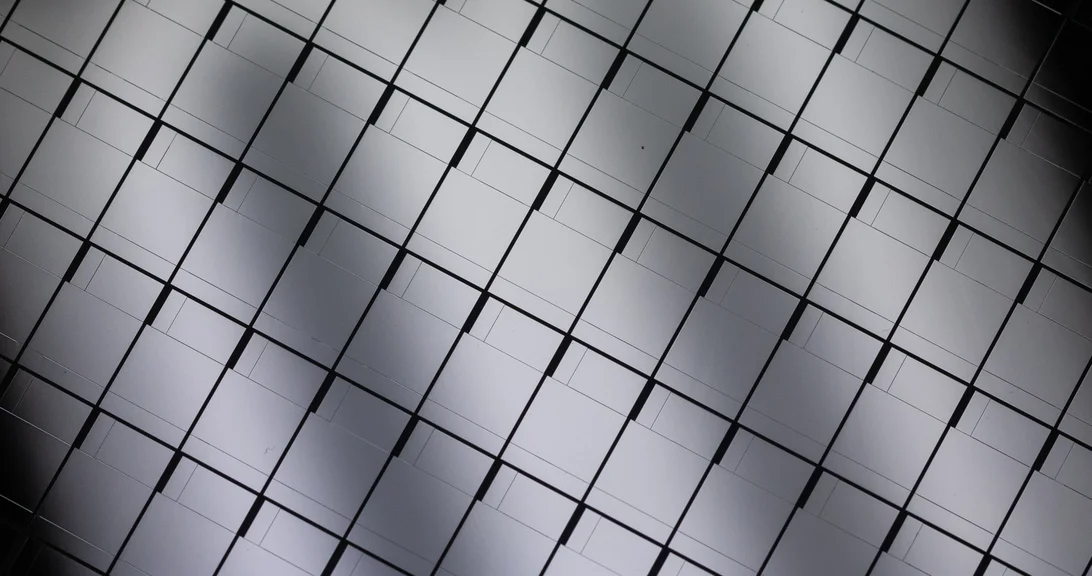 Ben trong nha may chip 7 ty USD cua Intel anh 8