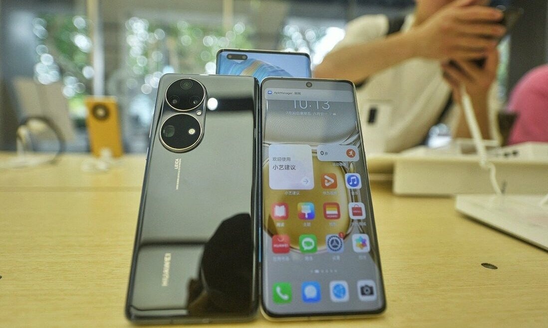 Huawei tan trang dien thoai cu de ban do lenh cam tu My hinh anh