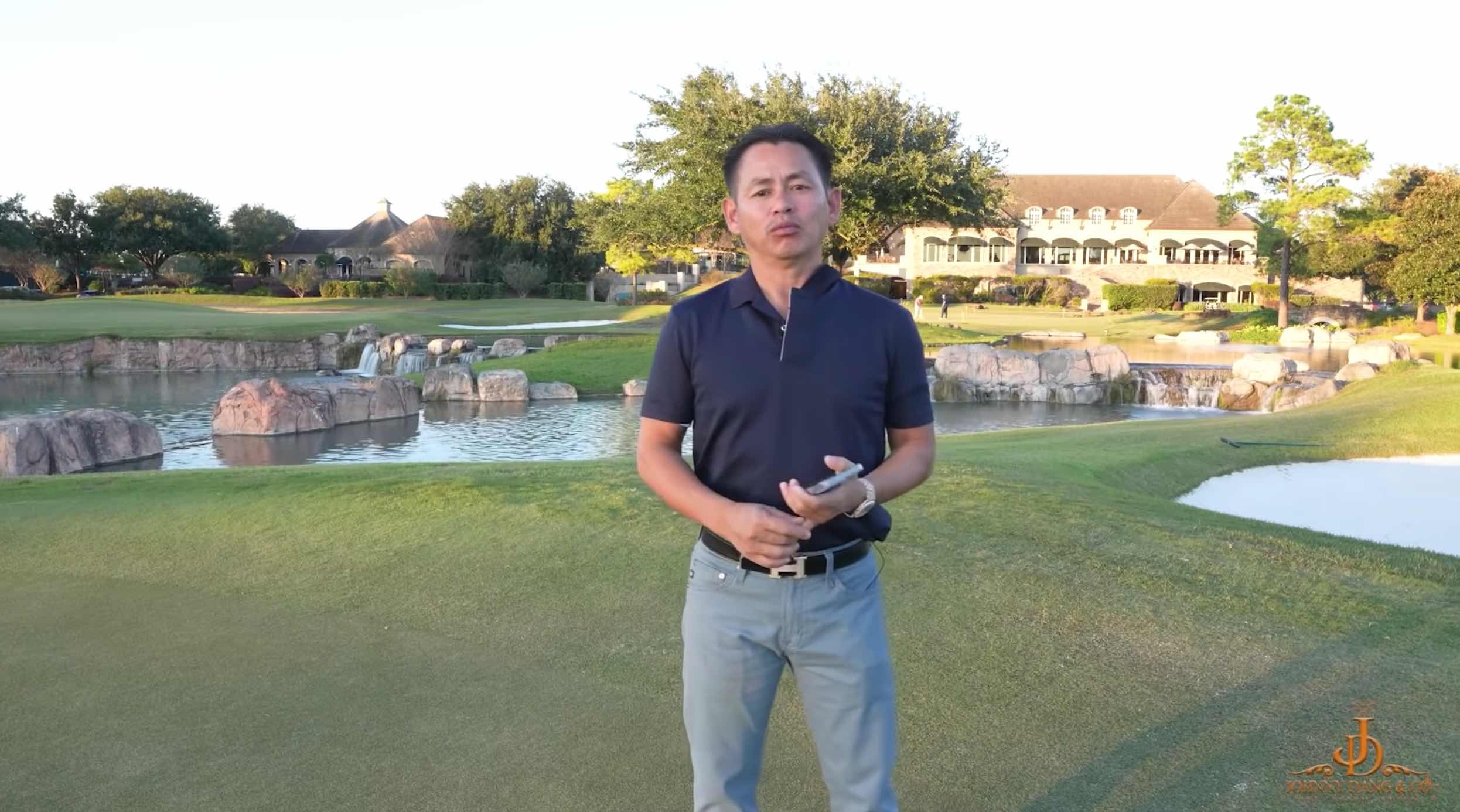 On ao giua Johnny Dang va Khoa Pug anh 4