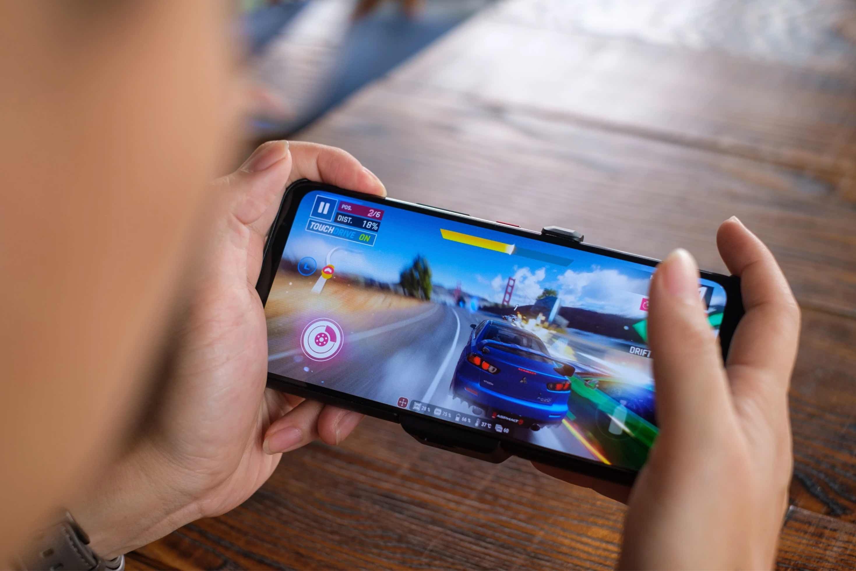 Binh chon smartphone an tuong cua nam anh 10