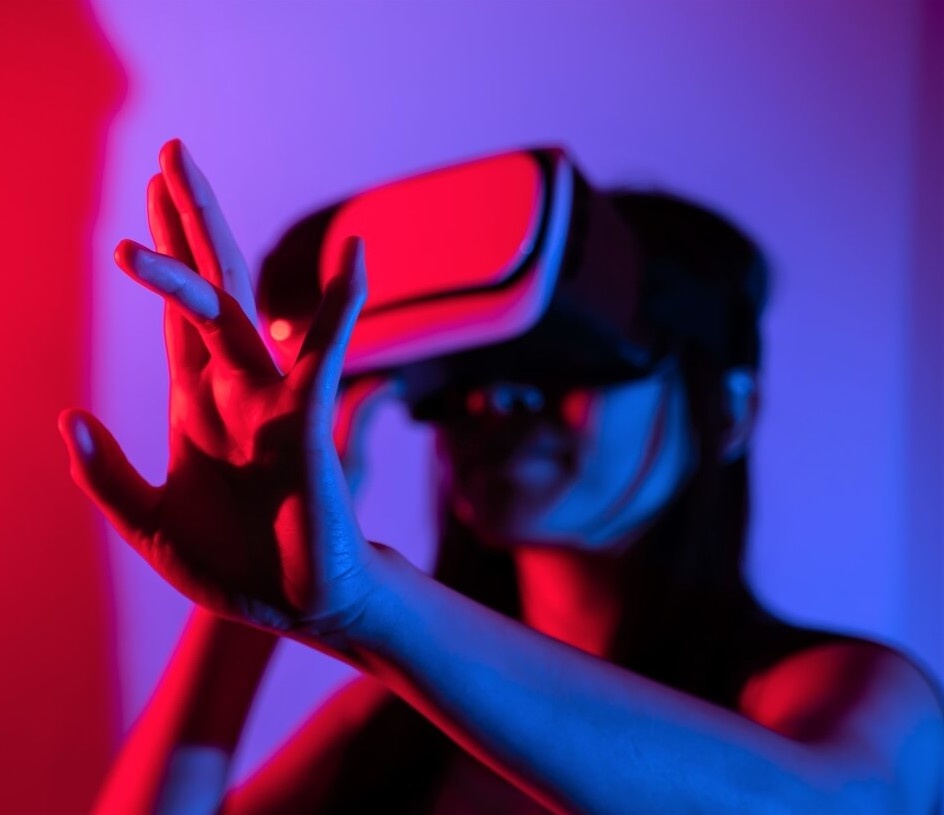 Mat trai cua metaverse anh 1