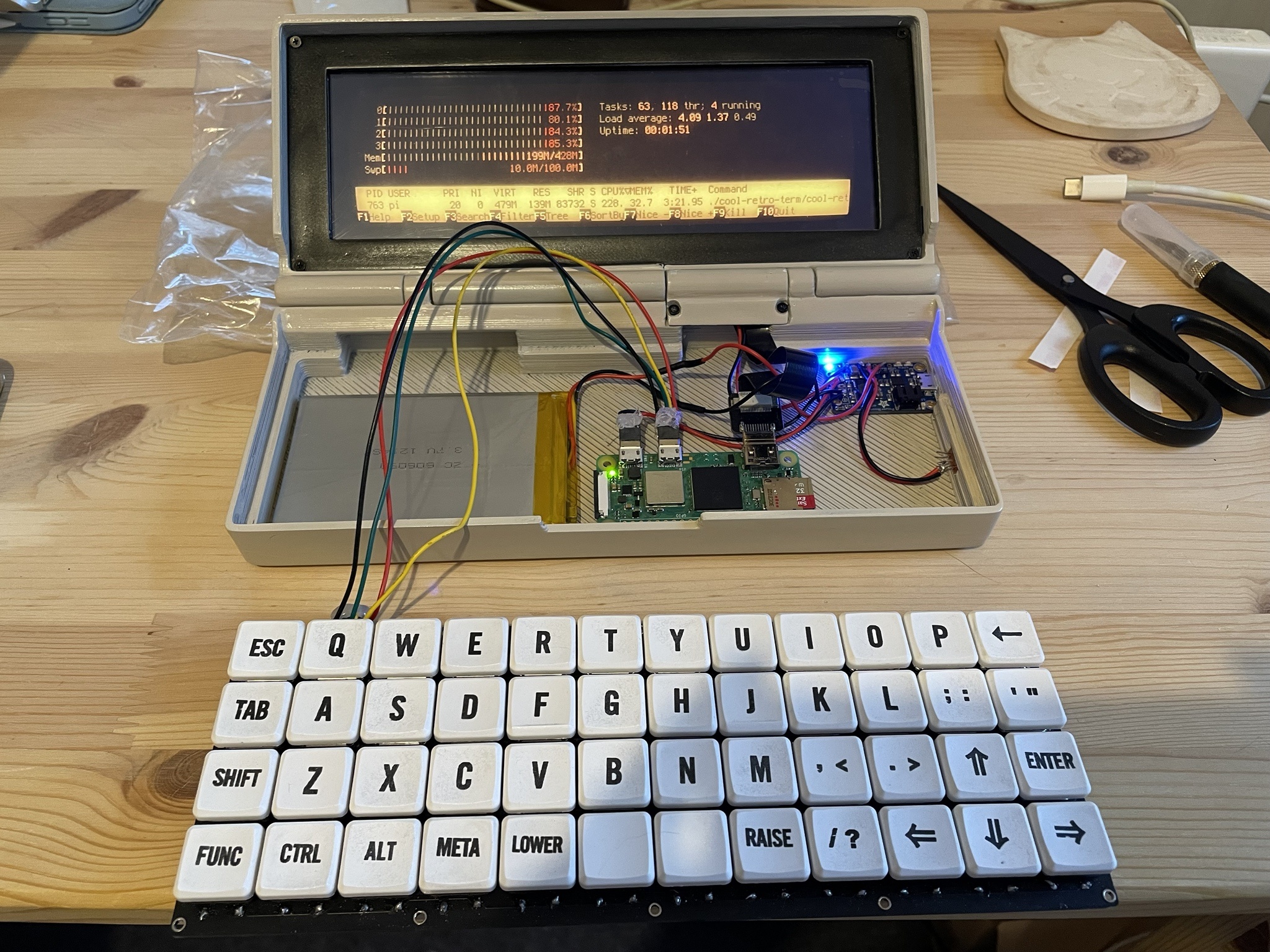 Lap trinh vien tu che laptop sieu nho anh 7