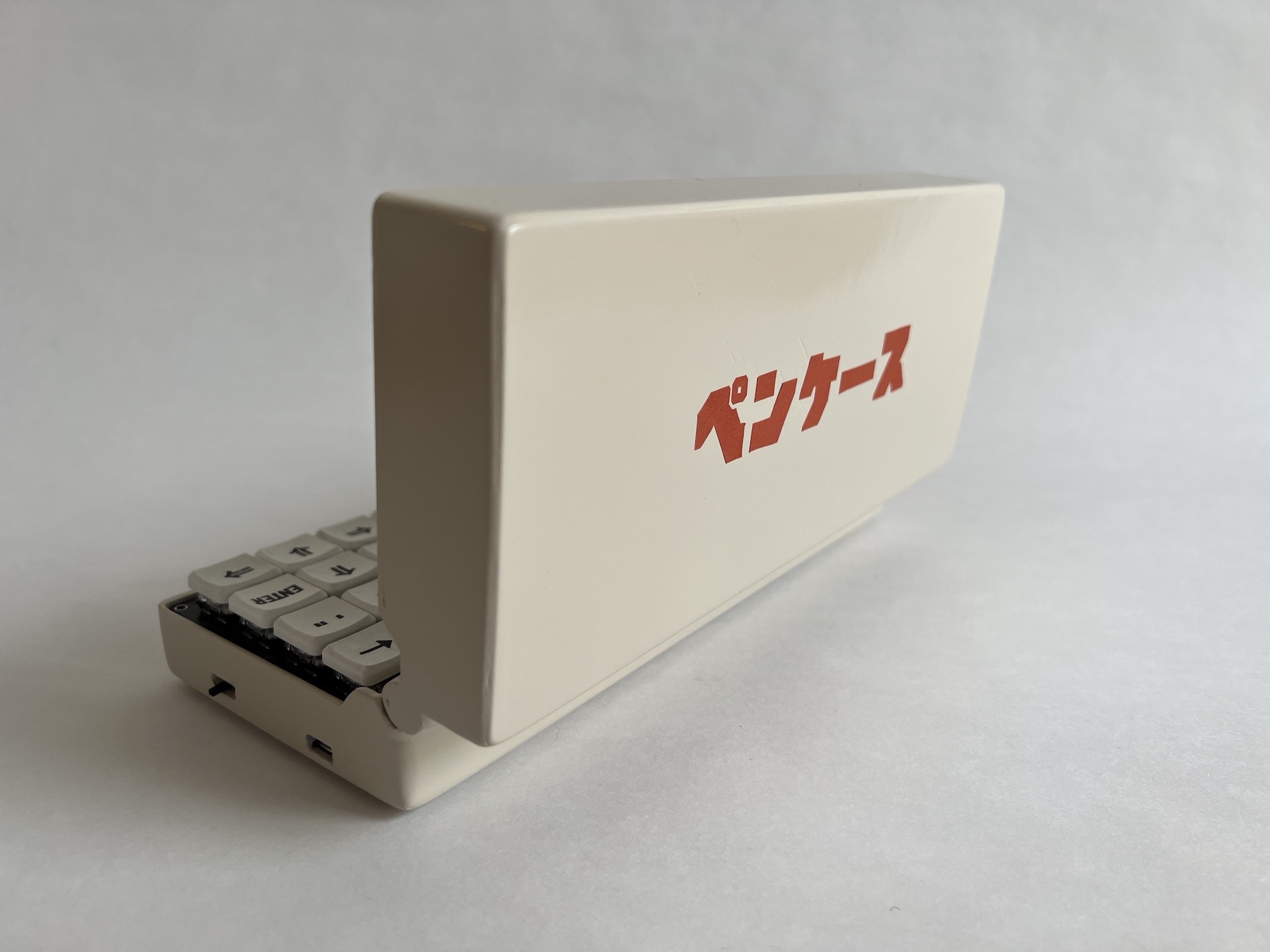 Lap trinh vien tu che laptop sieu nho anh 10