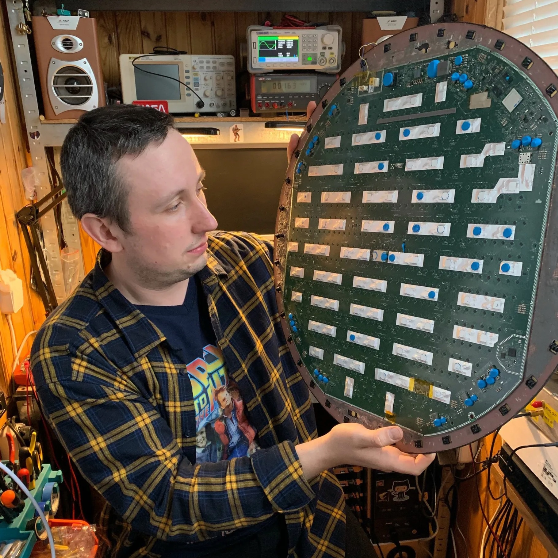 Moi nguy tu Internet ve tinh tai Ukraine anh 3