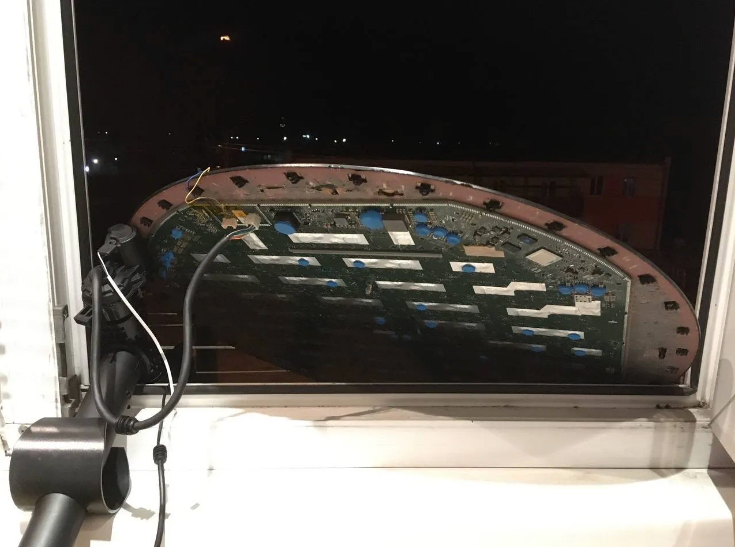 Moi nguy tu Internet ve tinh tai Ukraine anh 4