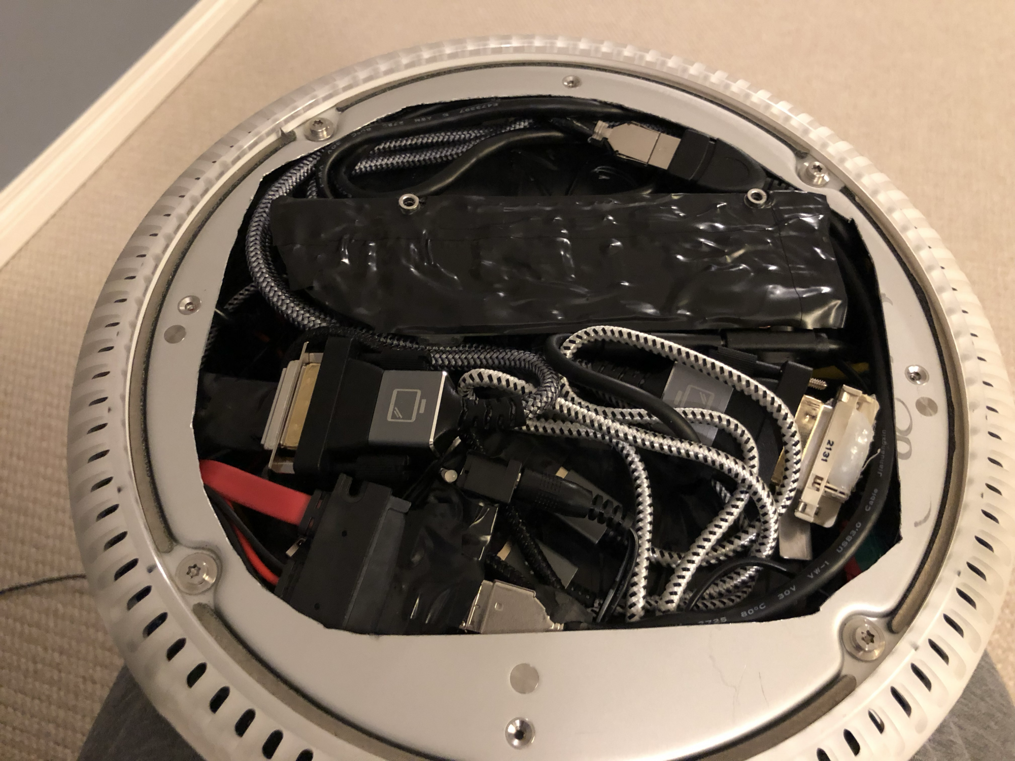 'Hoi sinh' iMac 20 nam tuoi voi chip M1 anh 12