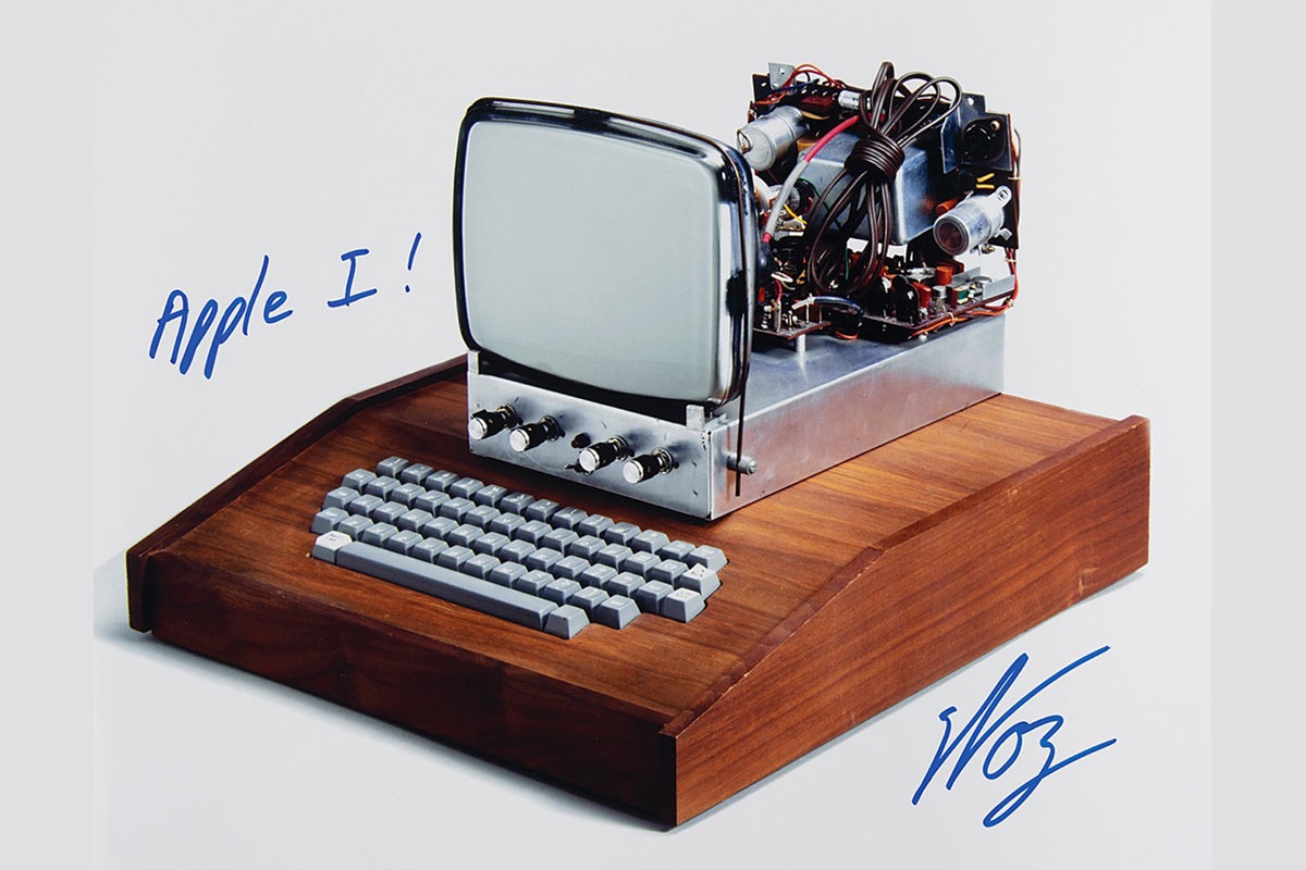 Nhieu ky vat Apple dang duoc rao ban, gia tu vai tram USD hinh anh