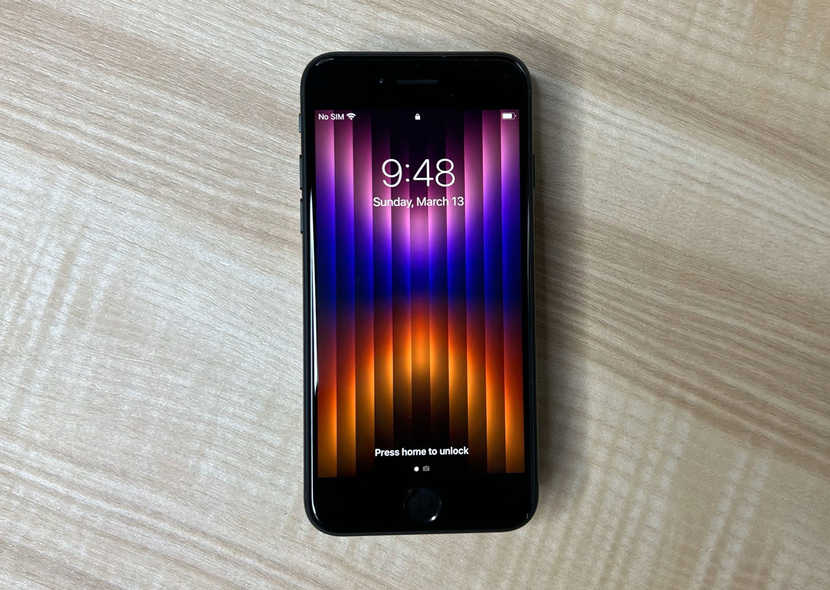 iPhone SE 2022 bi cat san luong sau 3 tuan ra mat hinh anh