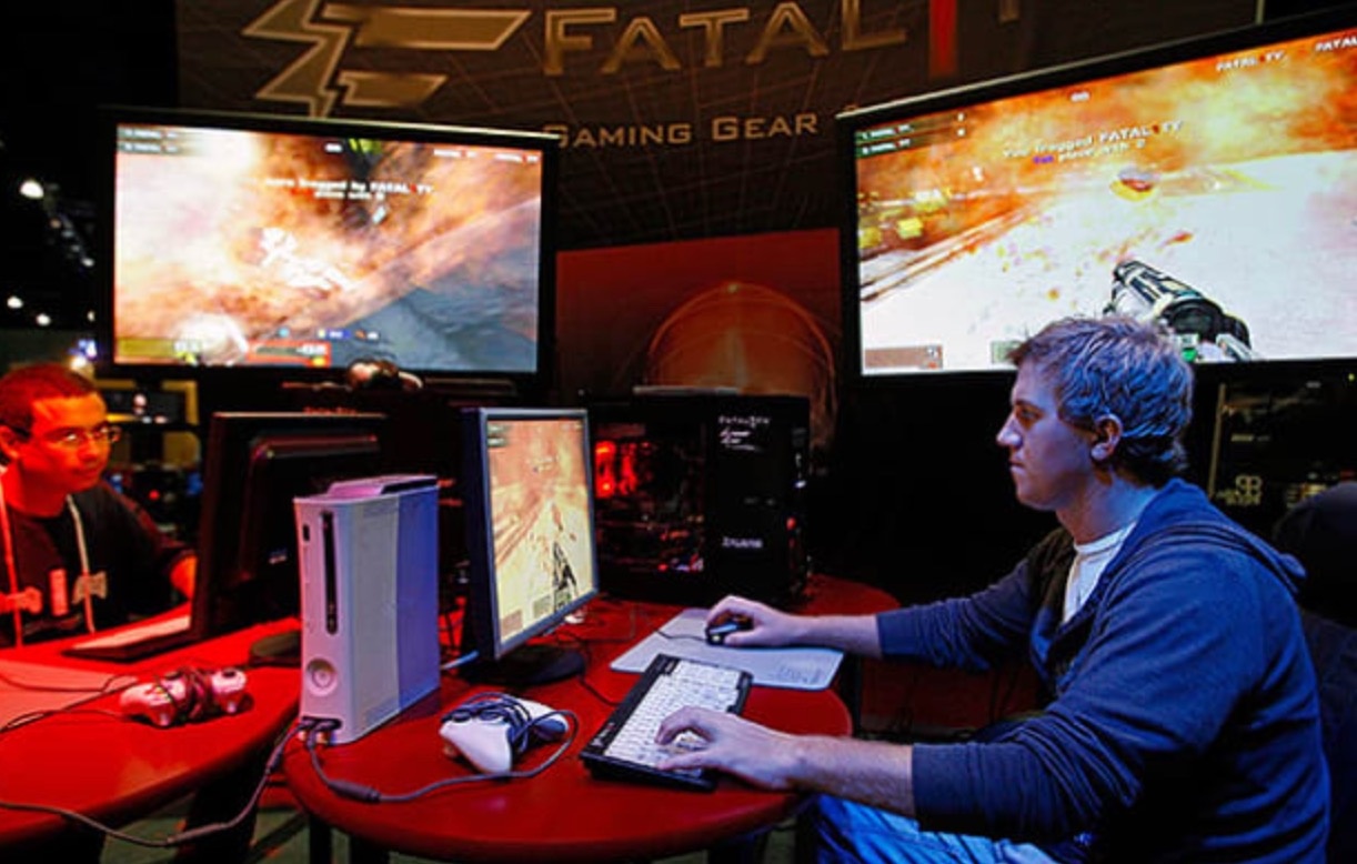 Ly do tuyen thu eSports giai nghe som hinh anh