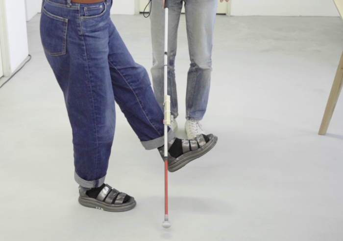 Do cong nghe tu che khong giong ai cua YouTuber Nhat Ban anh 3