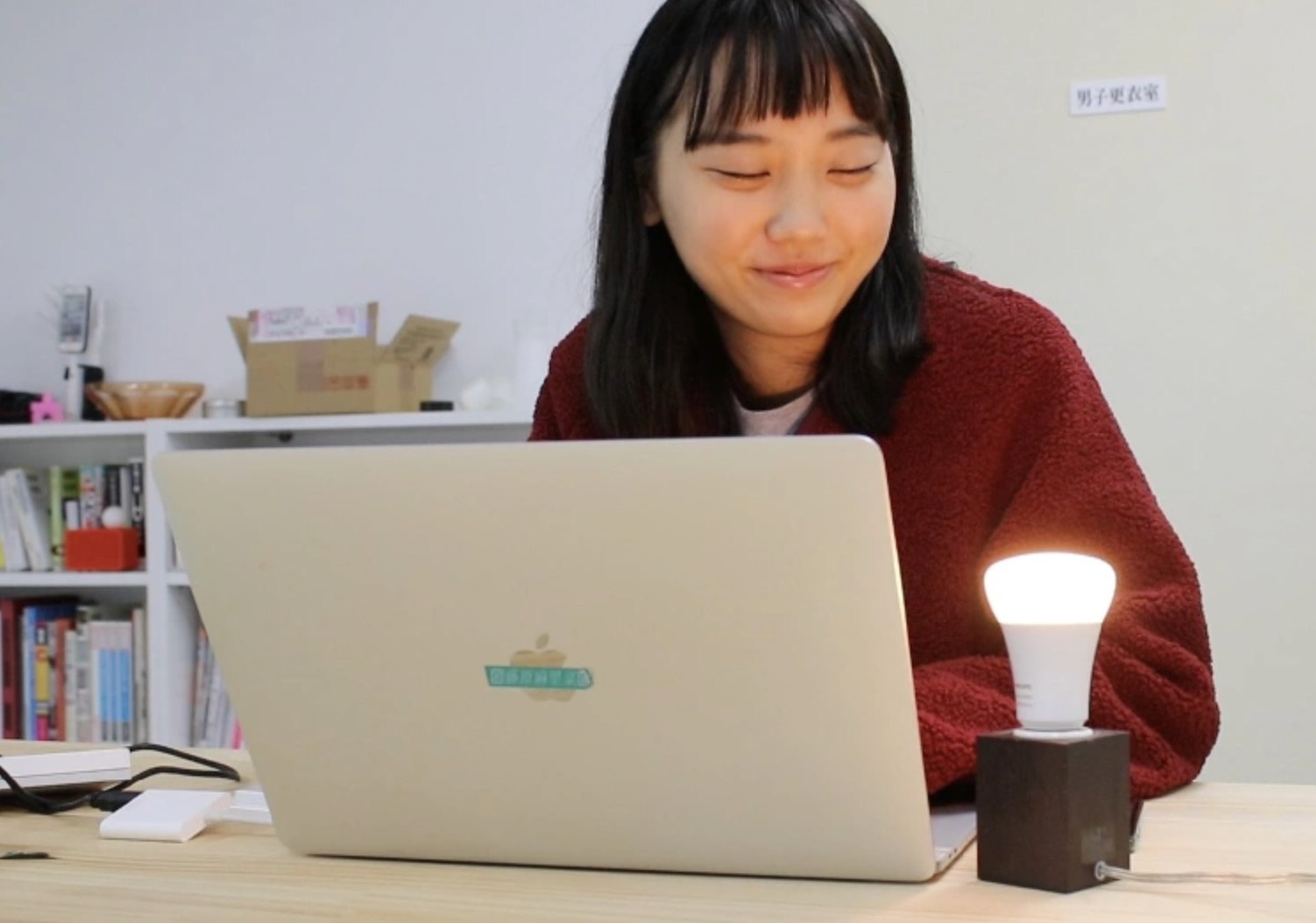 Do cong nghe tu che khong giong ai cua YouTuber Nhat Ban anh 12