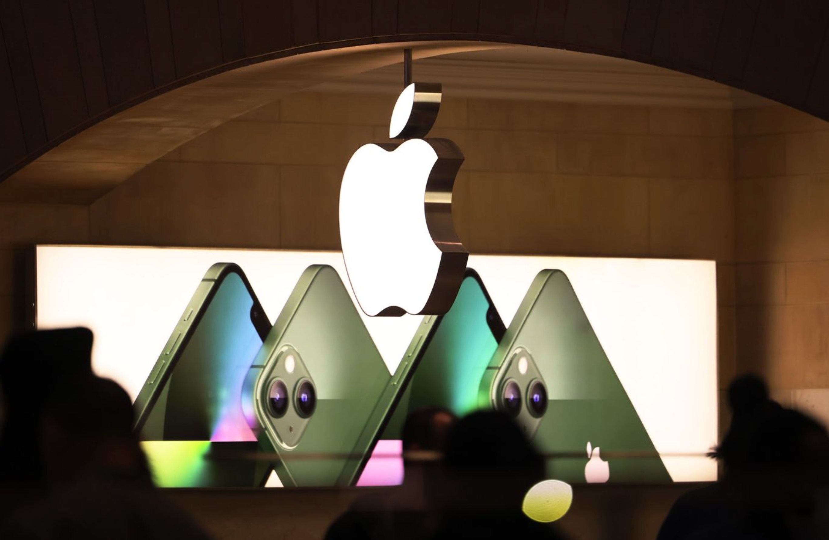 Apple muon phat trien modem 5G anh 3