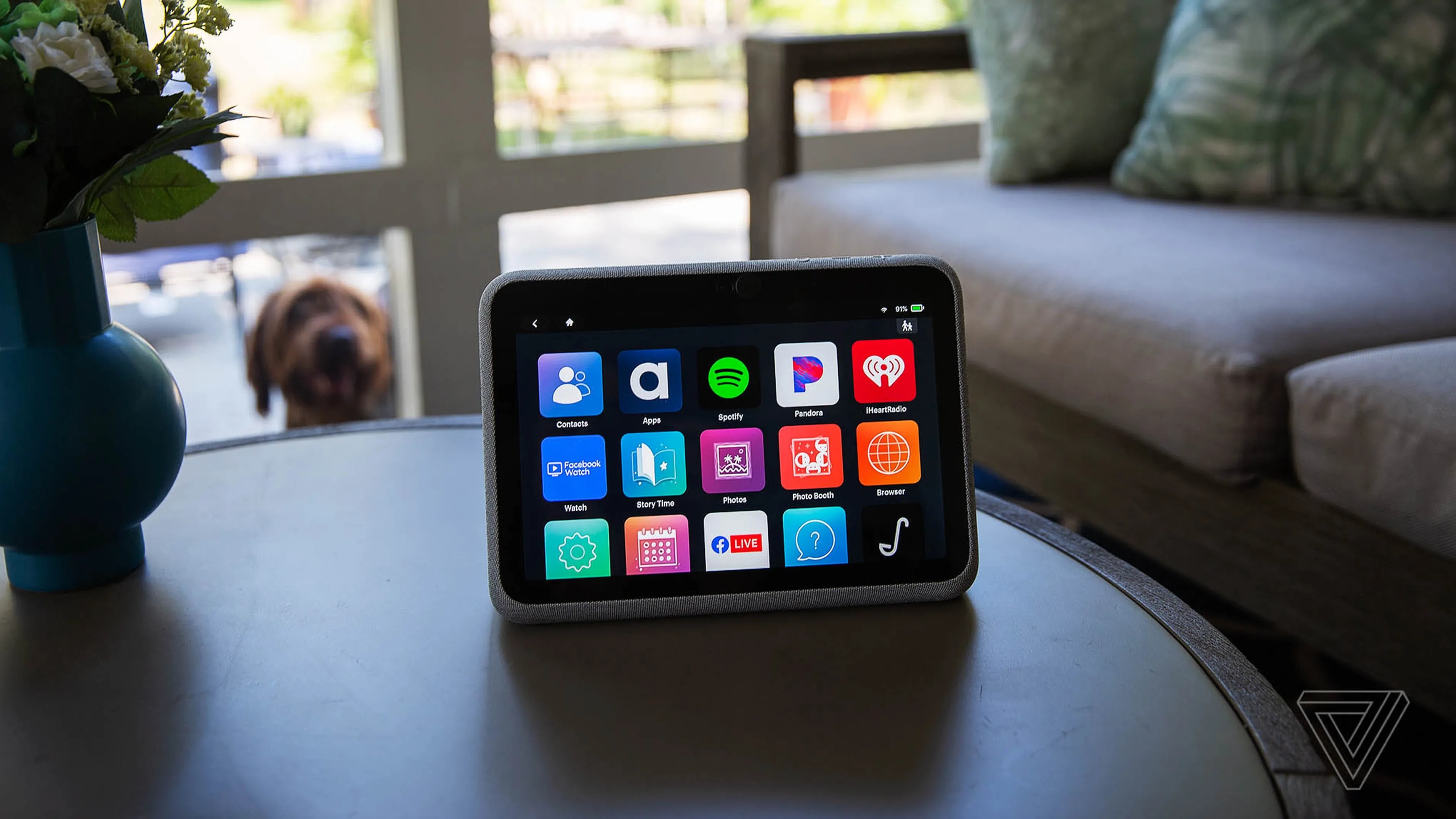 Ben trong cua hang metaverse dau tien cua Meta anh 4