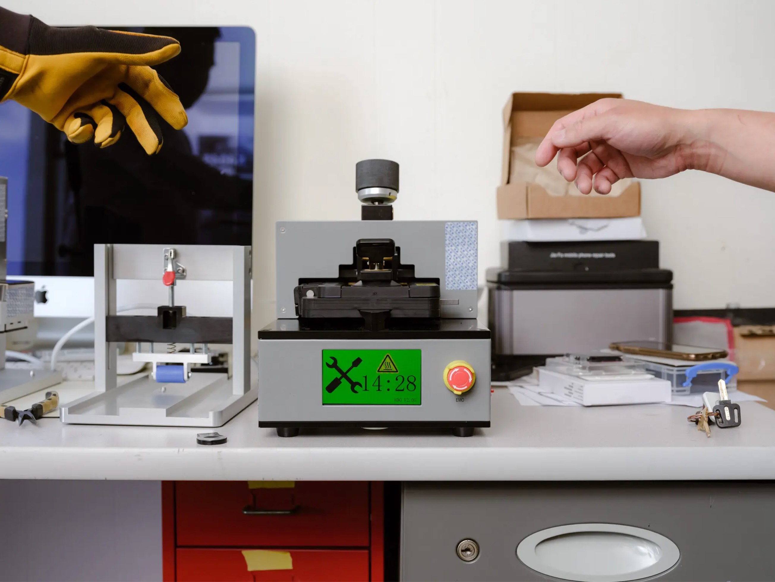 'Ac mong' khi tu thay pin cho iPhone anh 2