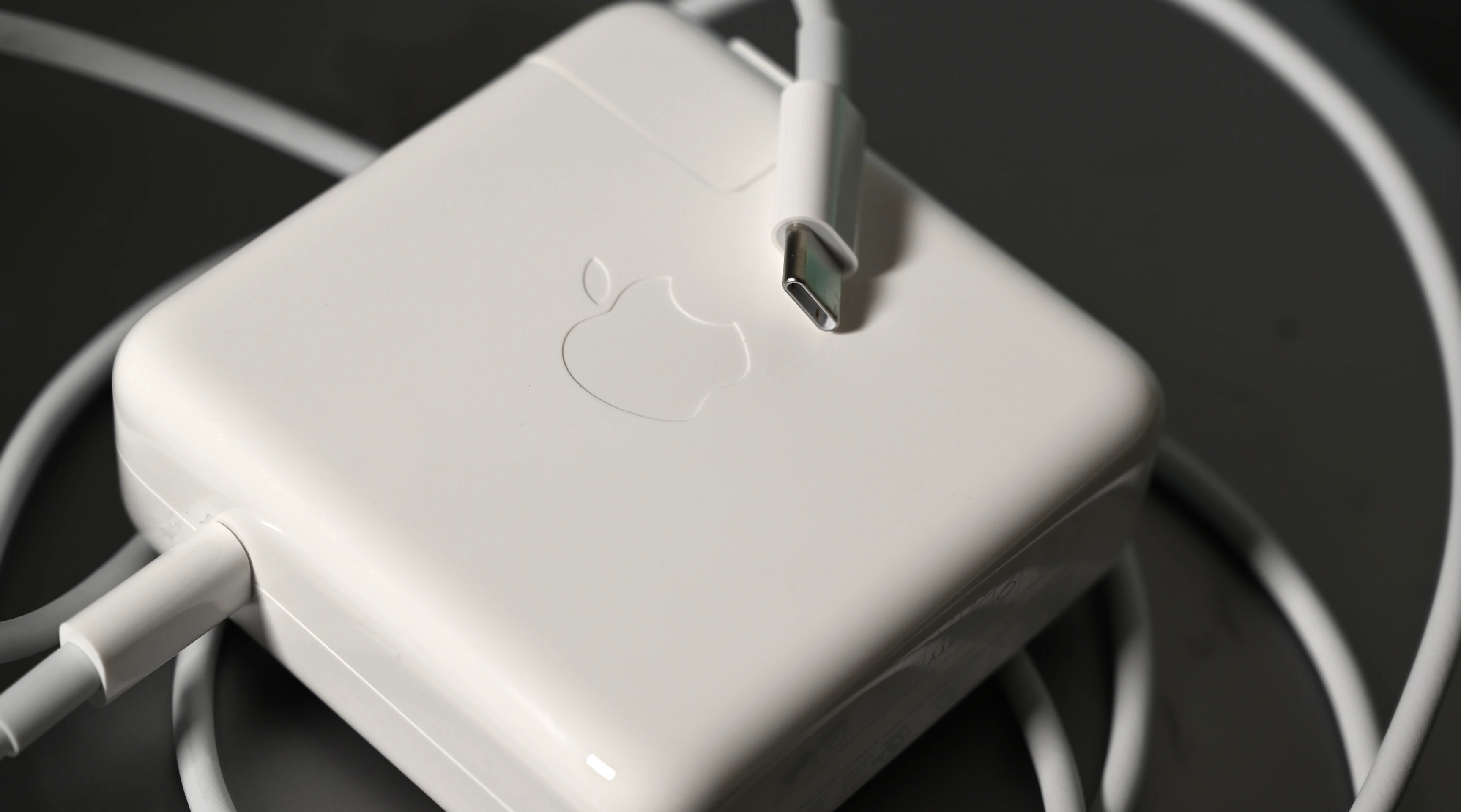 Danh gia Apple MacBook Pro 13 inch M2 anh 11