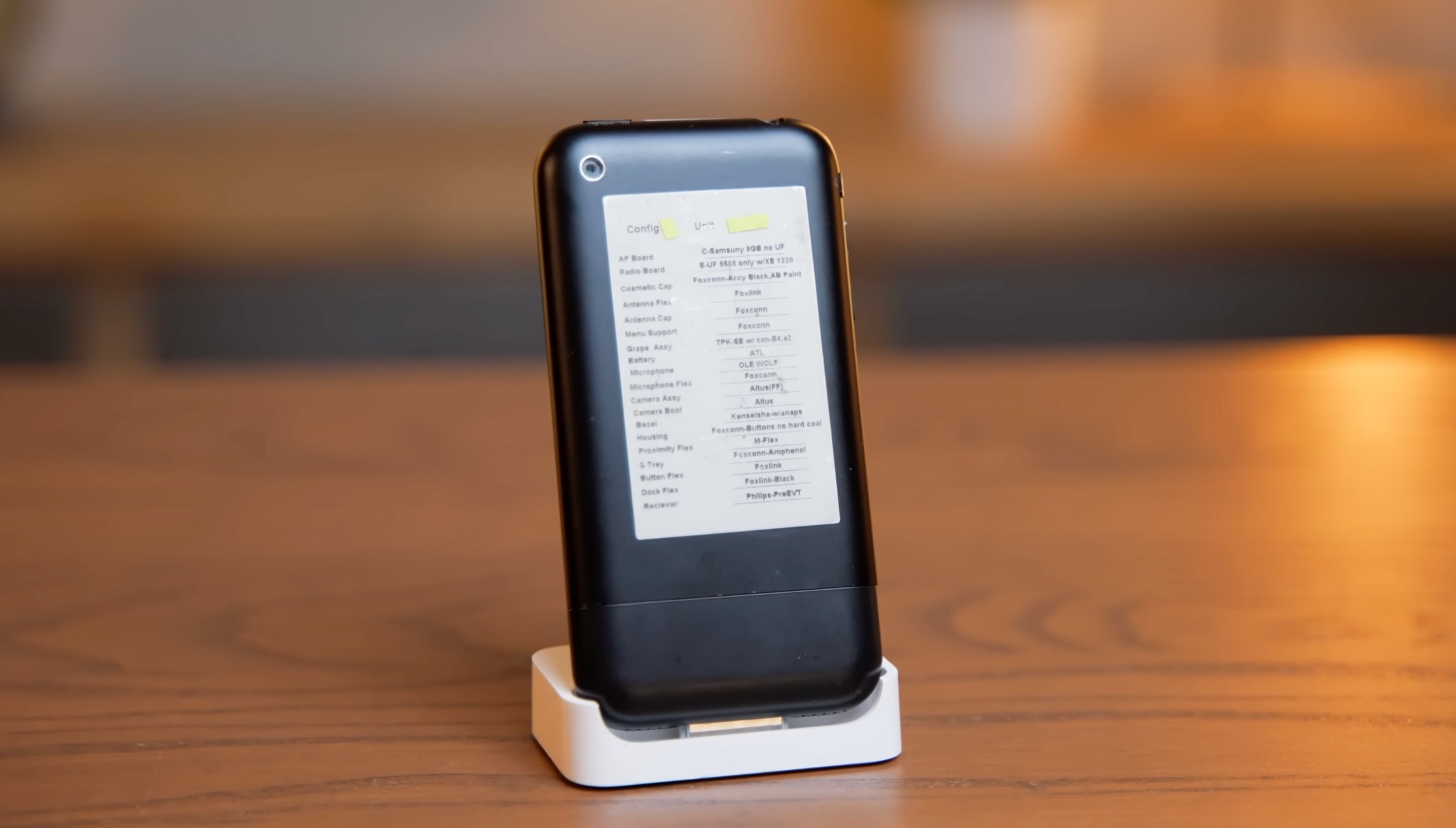 Chiec iPhone tri gia 500.000 USD hinh anh