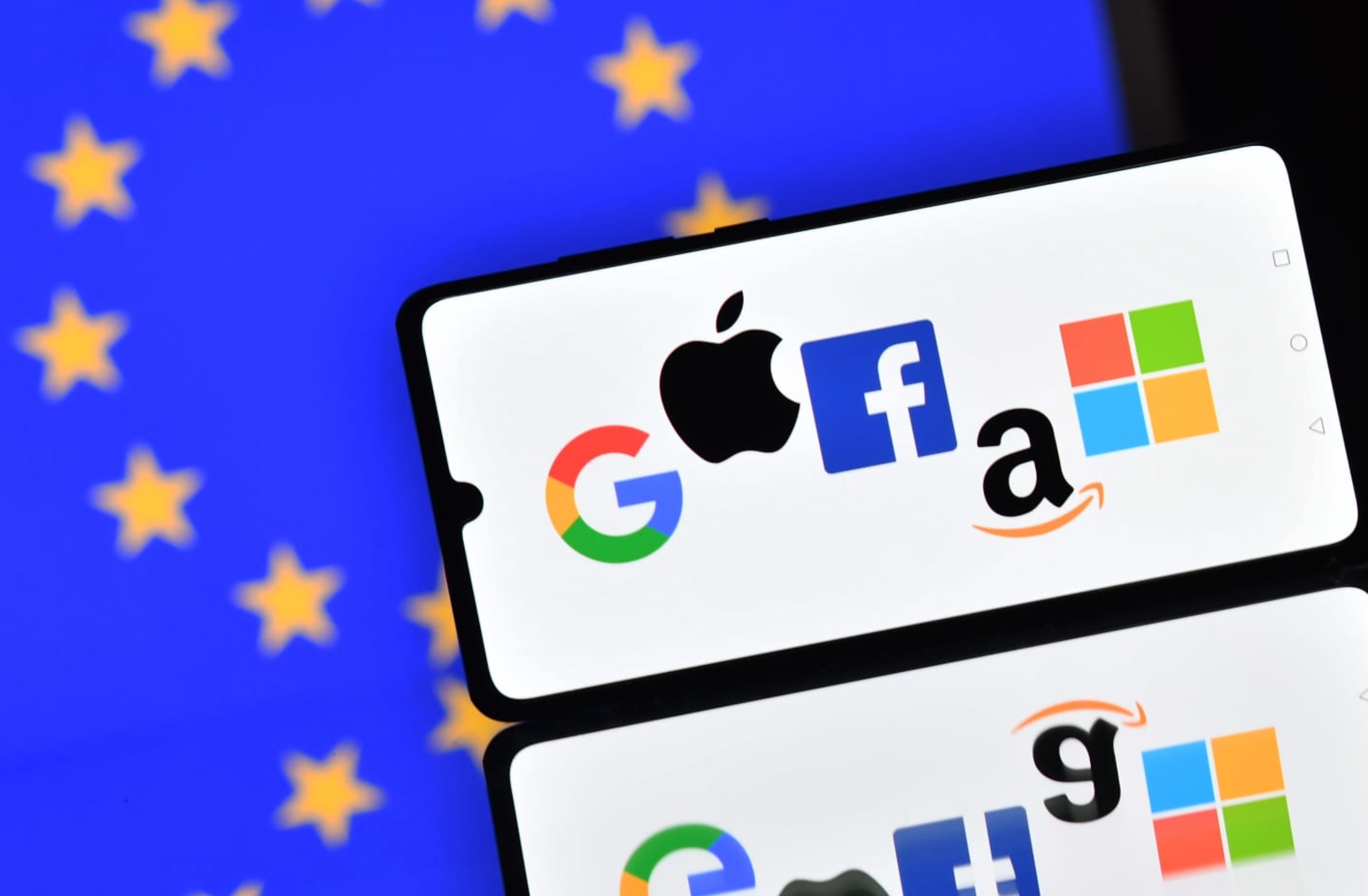 Chau Au sap tuoc di mieng moi cua Facebook, Google hinh anh