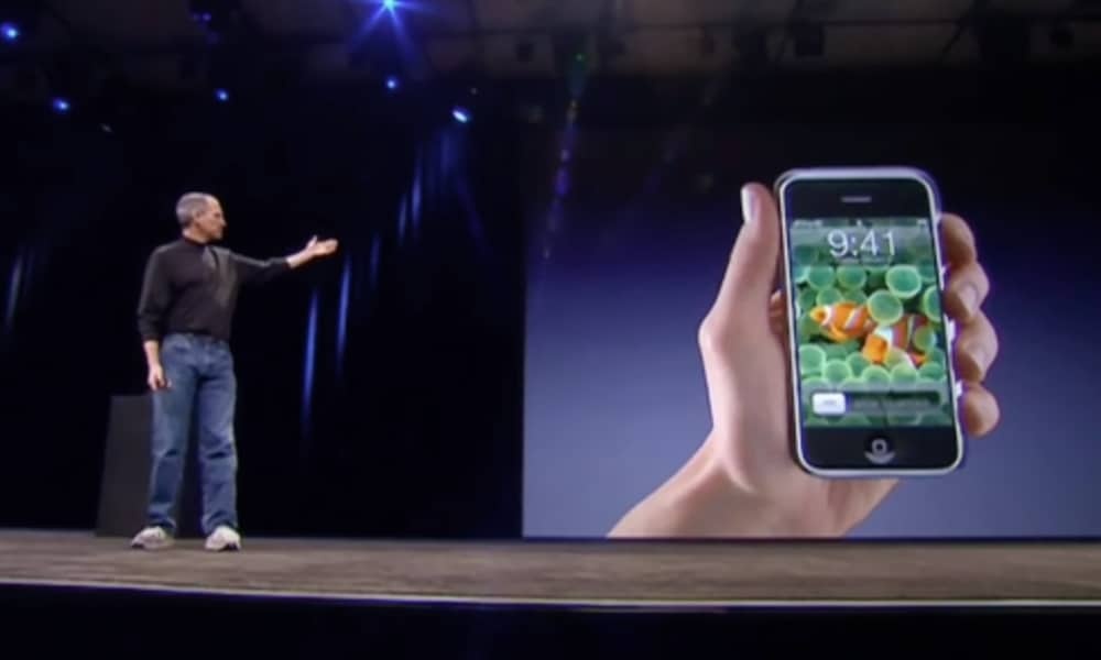 Hinh nen huyen thoai cua iPhone tro lai tren iOS 16 anh 2