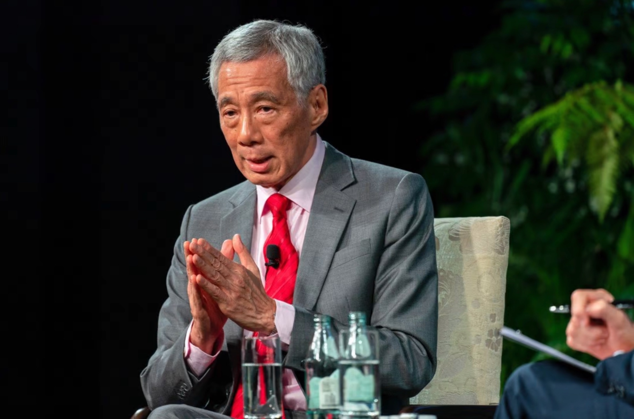 Singapore bat nguoi de doa thu tuong tren Facebook hinh anh