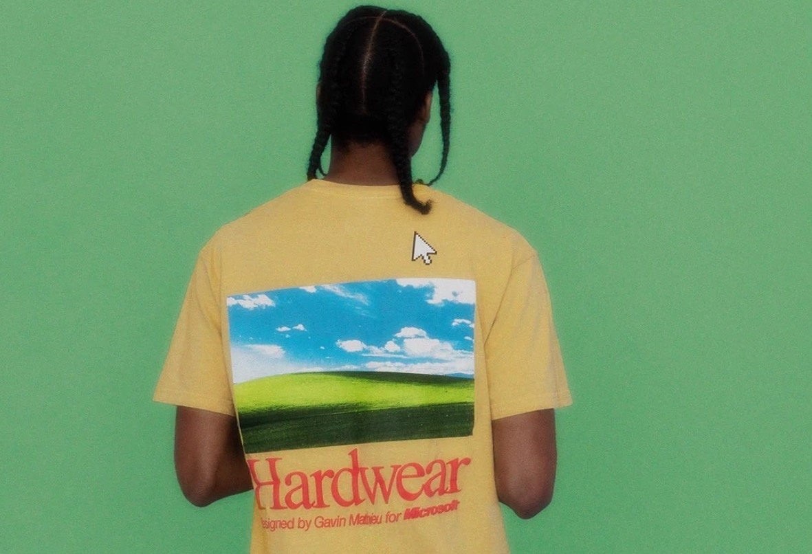 Ao thun gia 60 USD cua Microsoft chay hang hinh anh