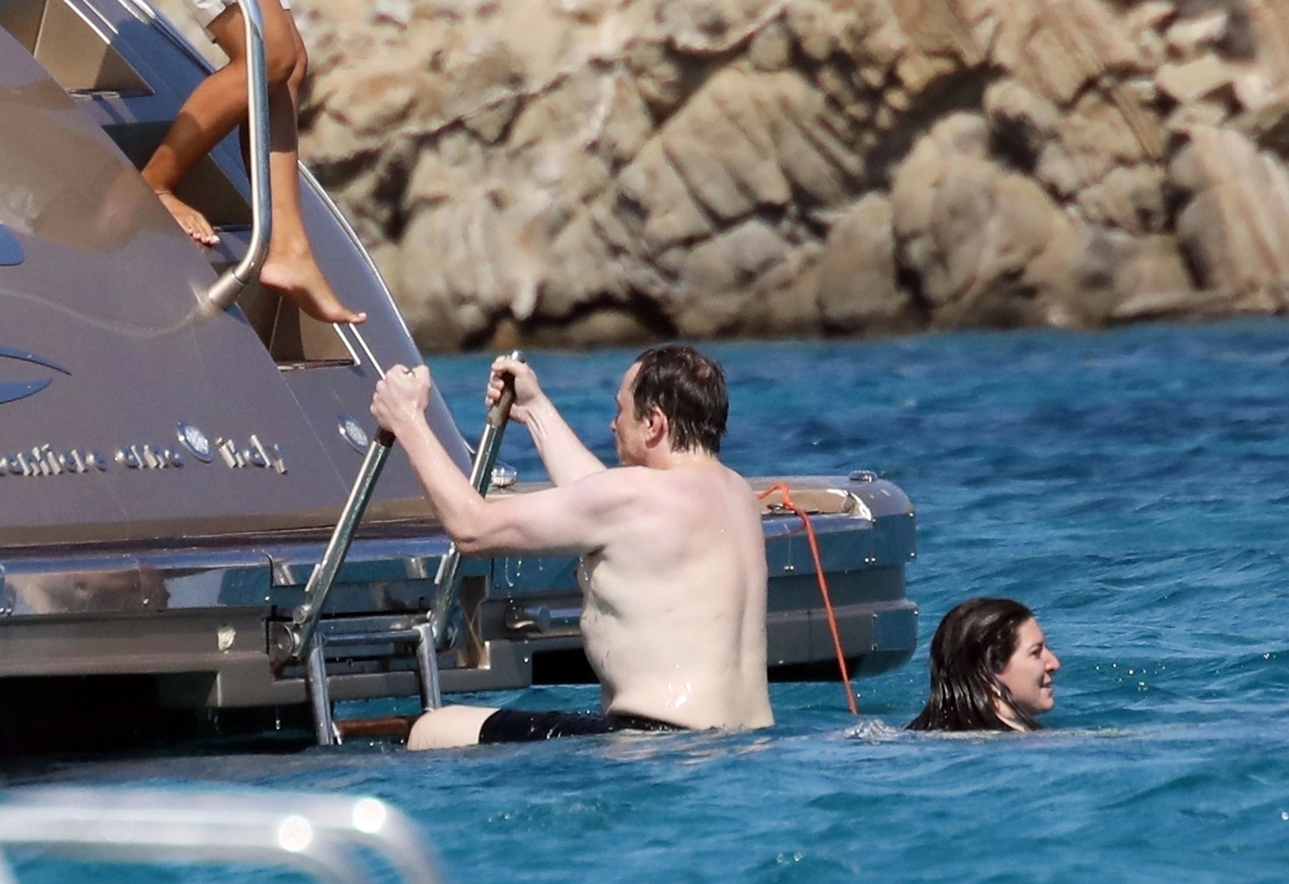 Elon Musk di du lich tai Hy Lap anh 5