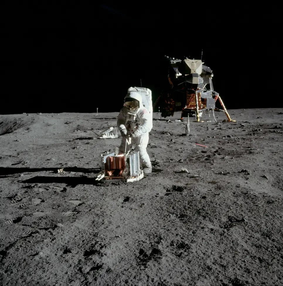Hinh anh it nguoi biet ve su menh Apollo 11 anh 10
