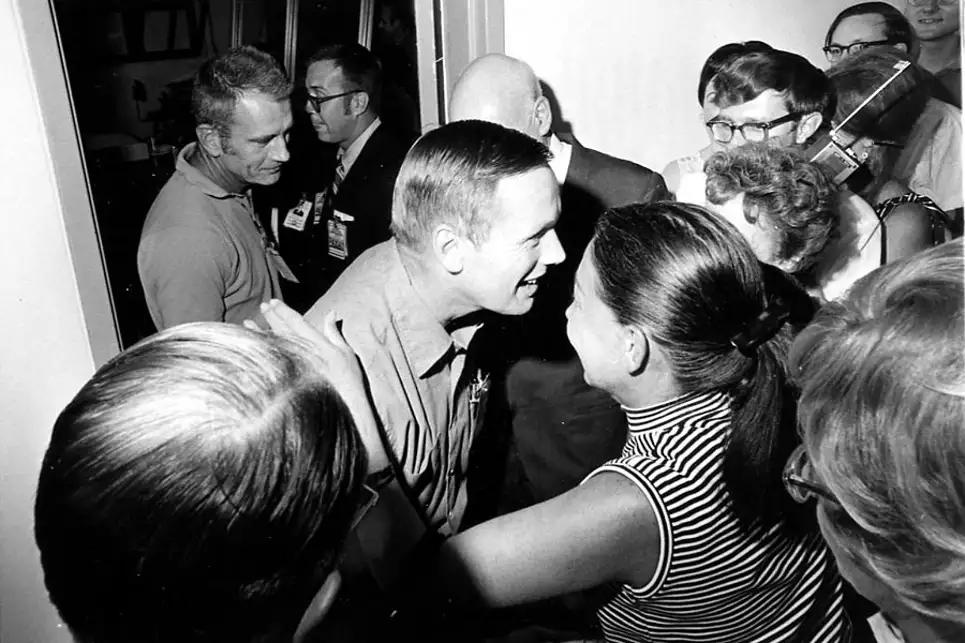 Hinh anh it nguoi biet ve su menh Apollo 11 anh 19