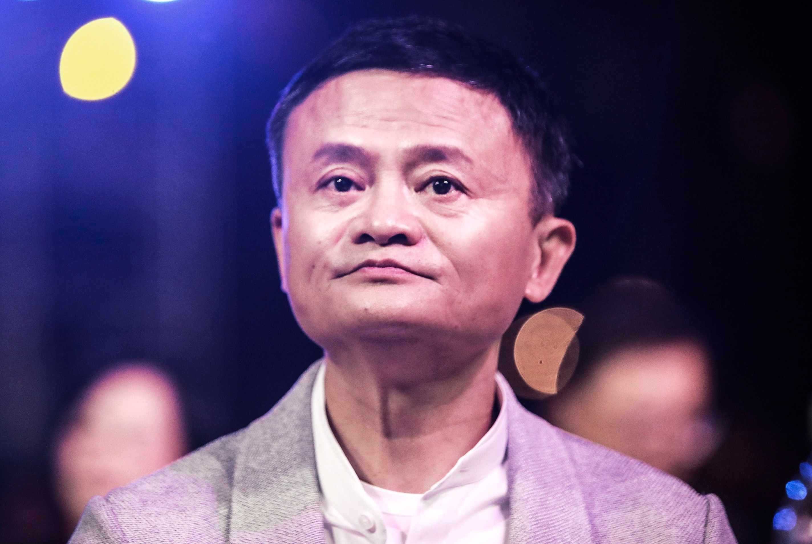 Jack Ma tu bo quyen luc hinh anh