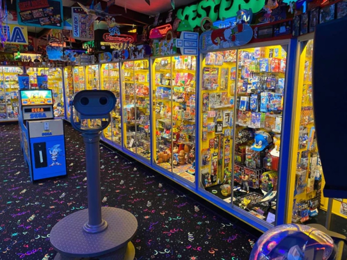 Lap ky luc Guiness vi so huu nhieu vat pham nhim Sonic anh 2