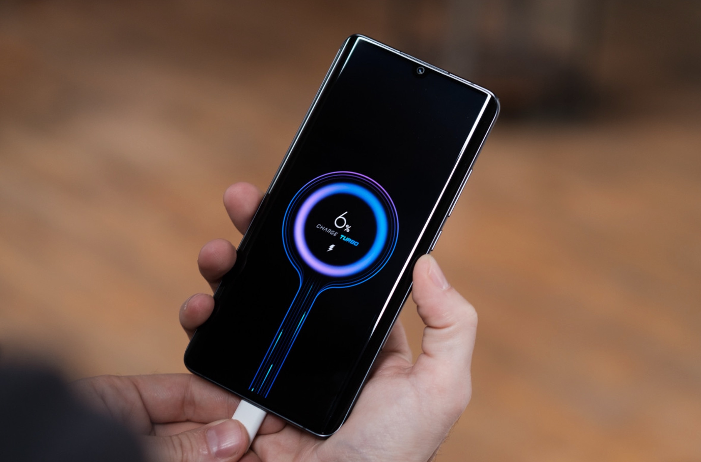 Nhung thoi quen khien smartphone de hong anh 6