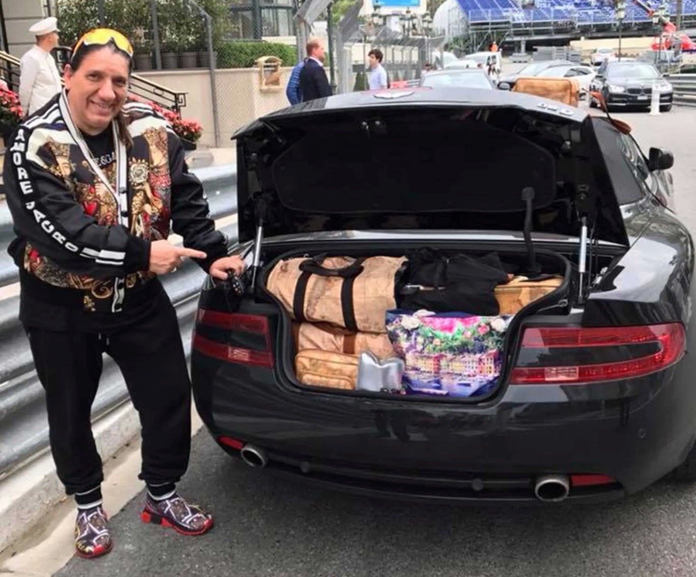 nha sang lap OneCoin anh 4