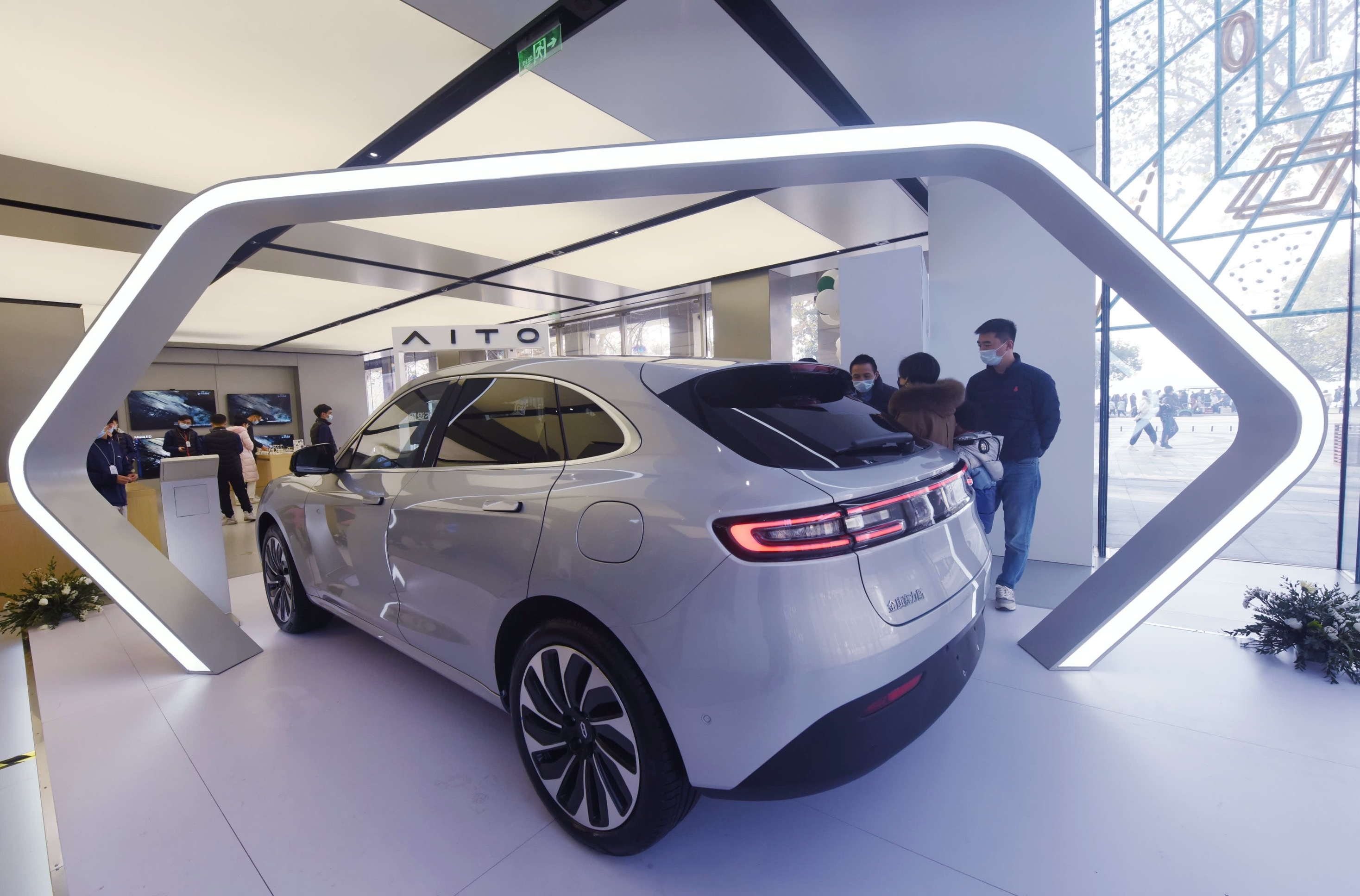 Kho khan cua Huawei anh 2