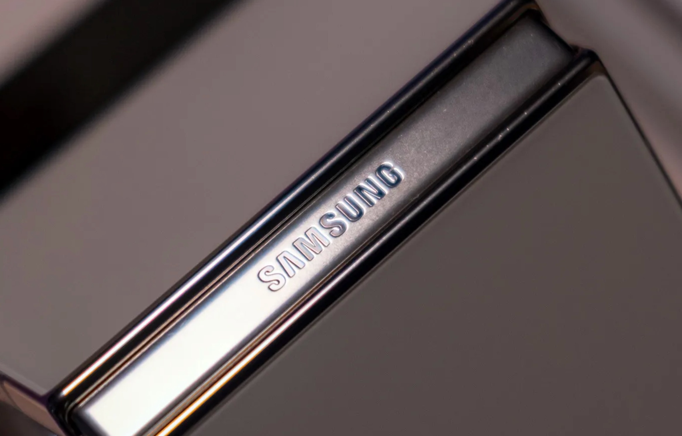 Samsung dong vai tro nhu bo mat cua Android hinh anh