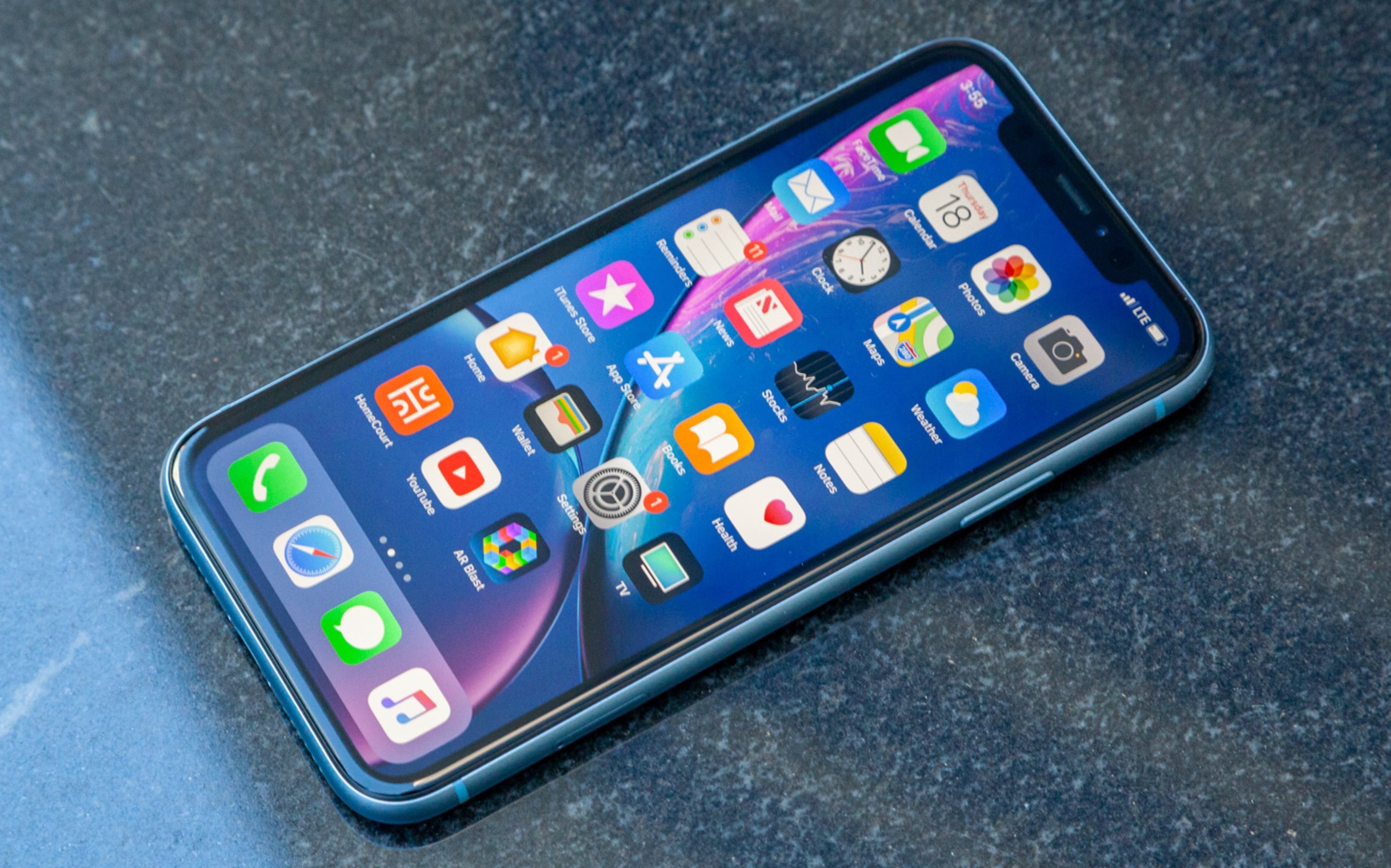 Tin don iPhone SE moi anh 1