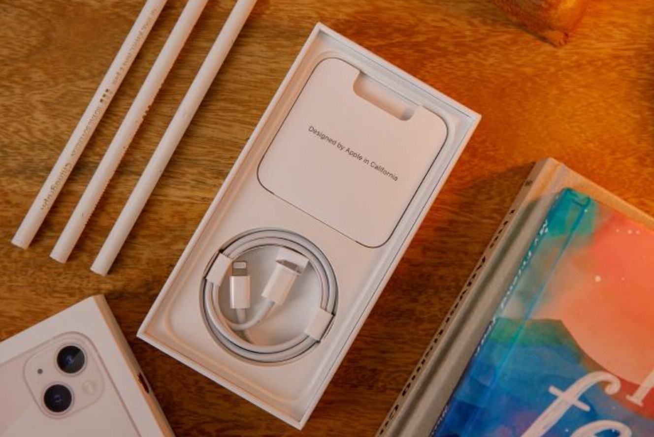 iPhone bi cam ban tai Brazil hinh anh