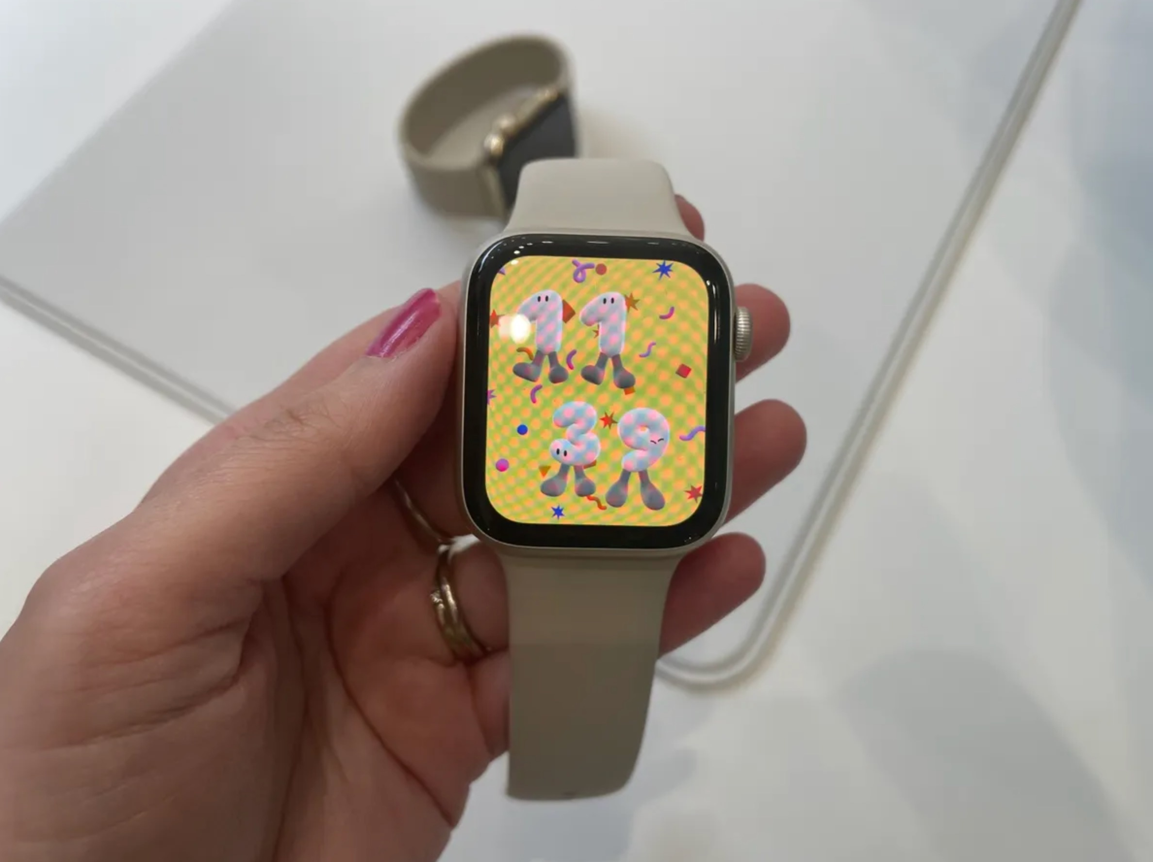 Tren tay Apple Watch Ultra anh 13