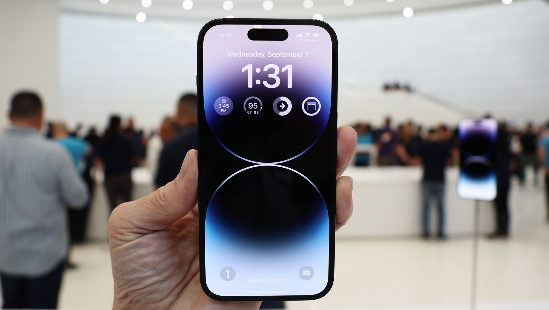 Tin don ve iPhone 15 anh 1