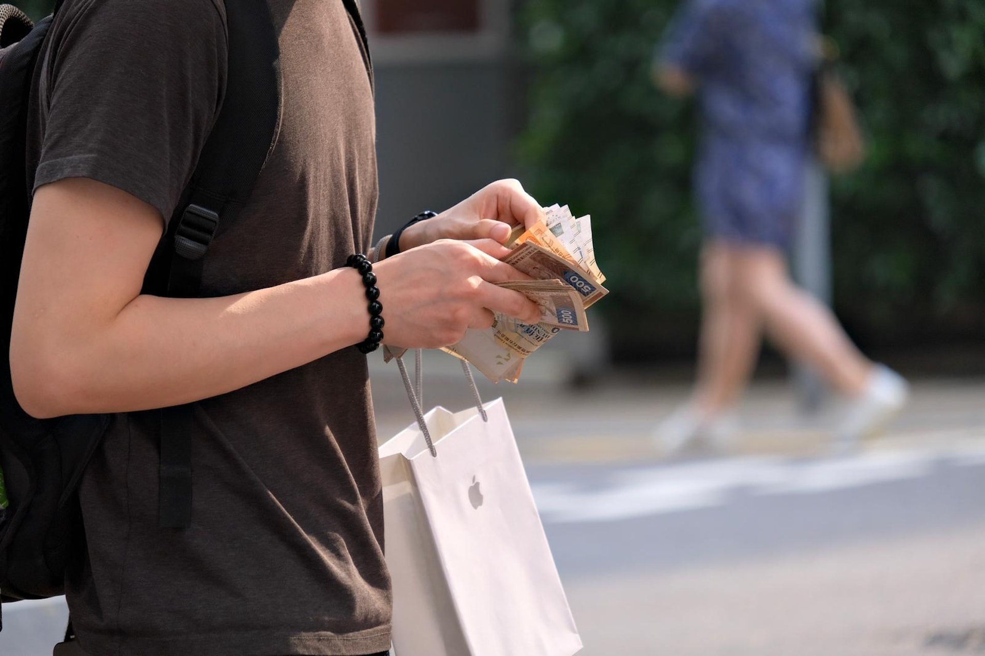 Mo ban iPhone 14 anh 9