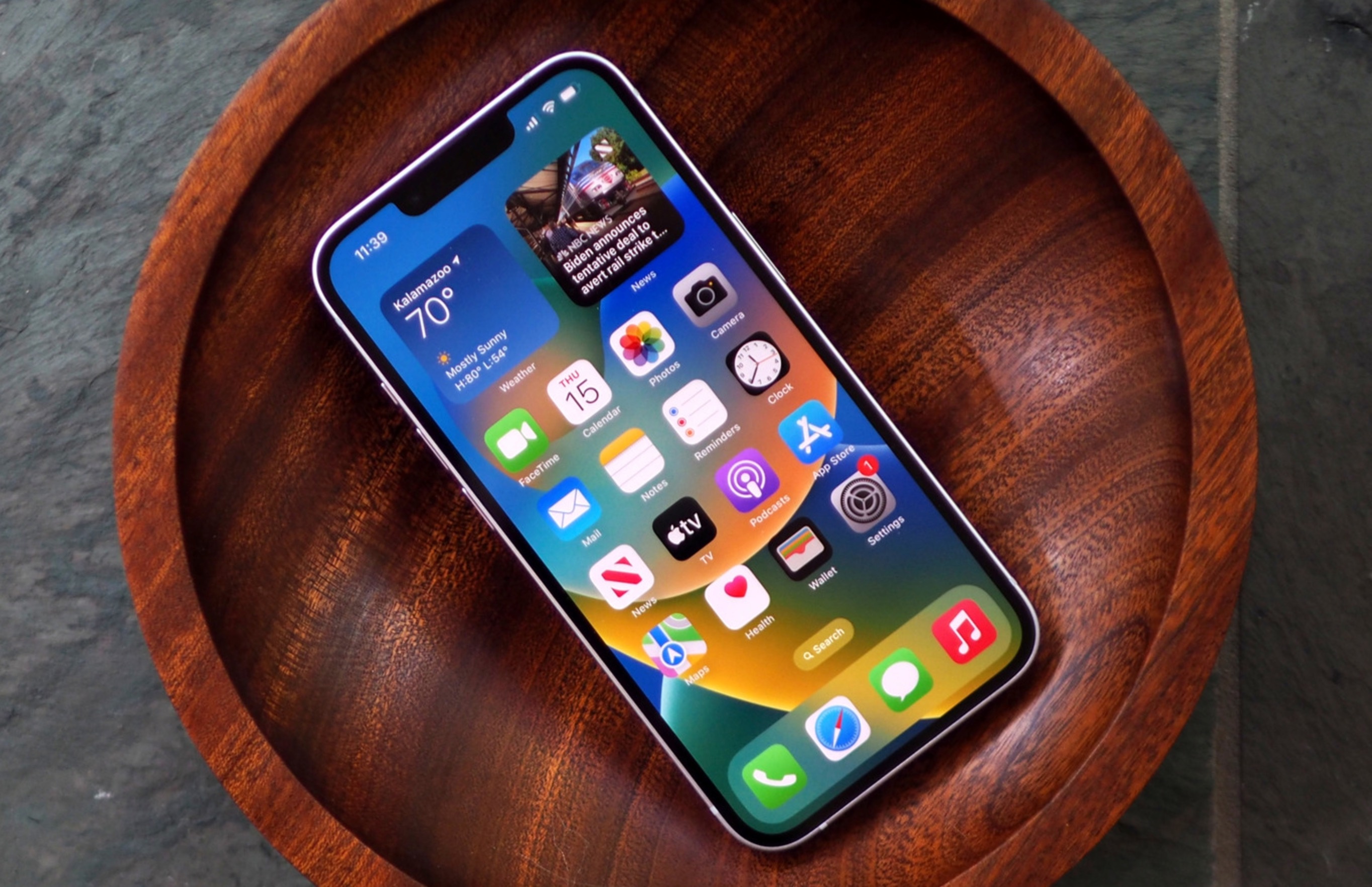 Phien ban iPhone 14 cuoi cung den tay khach hang hinh anh