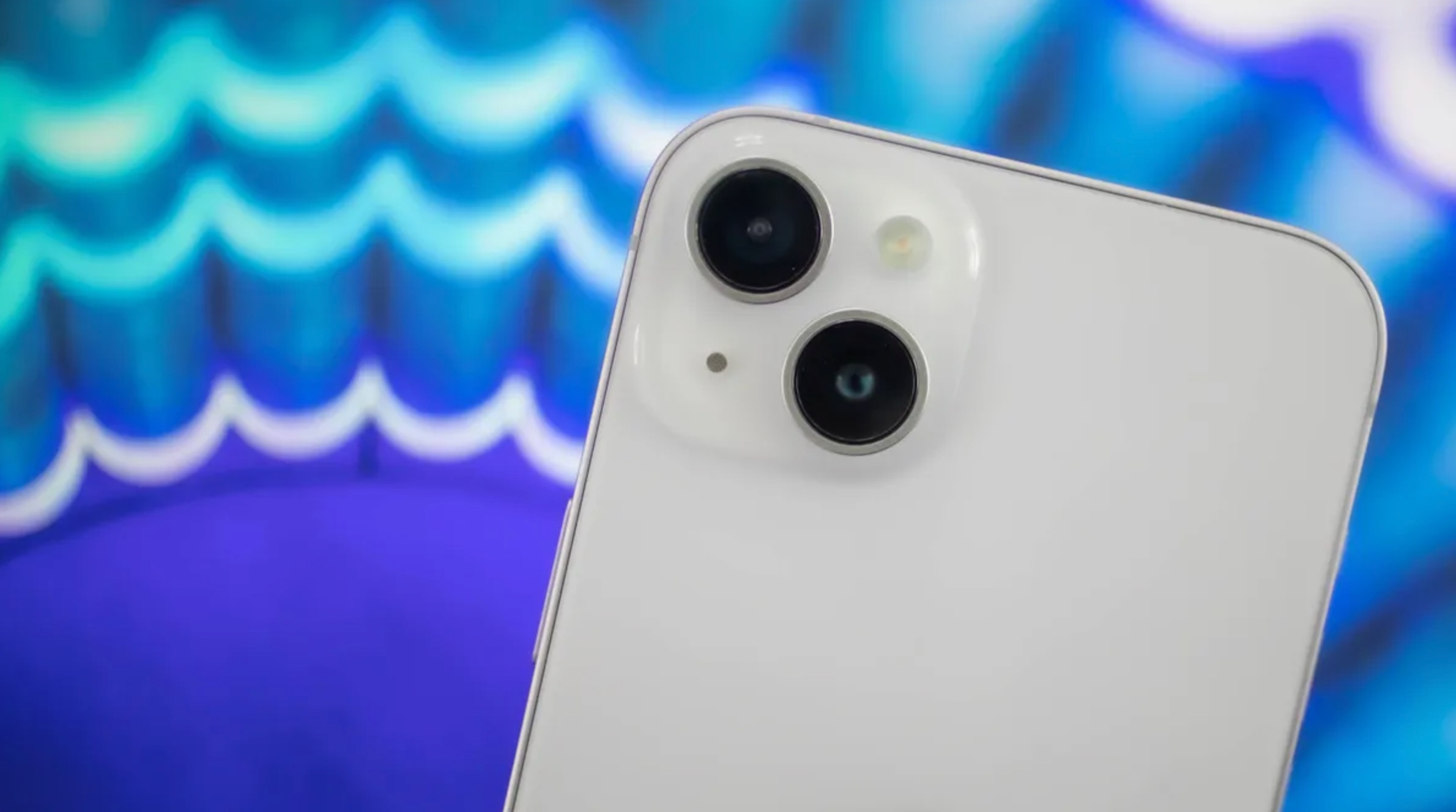 Ly do iPhone 14 va iPhone 14 Plus that bai hinh anh