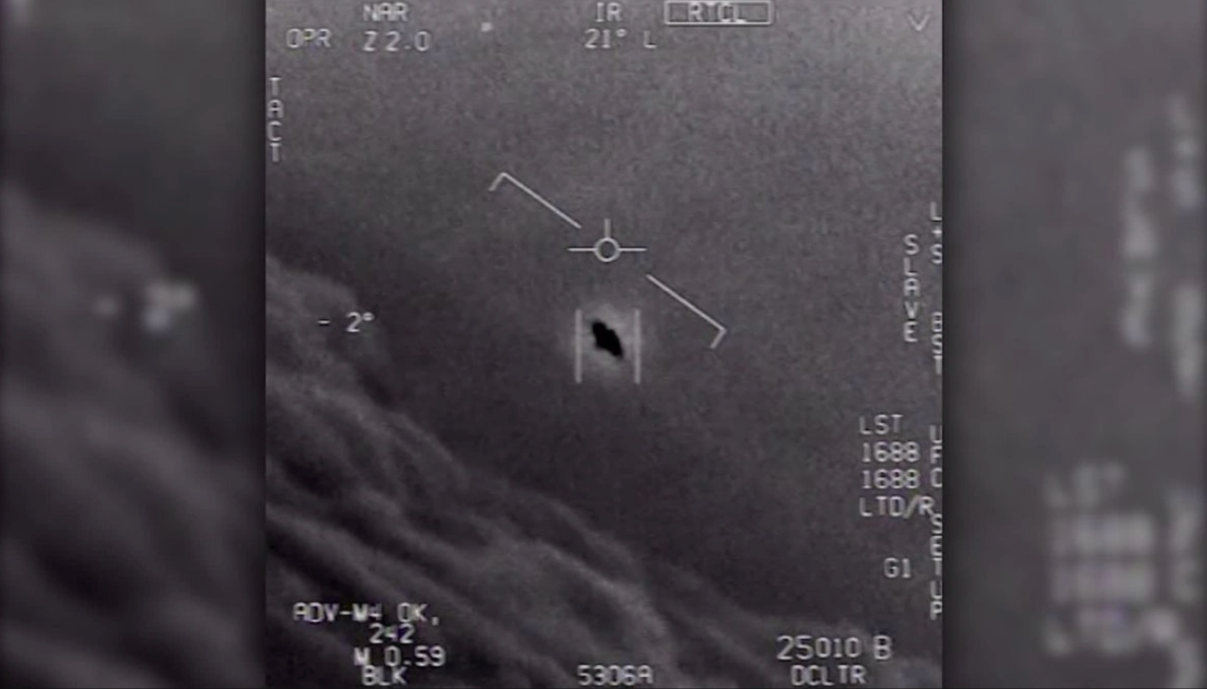 Tiet lo moi cua My ve UFO hinh anh