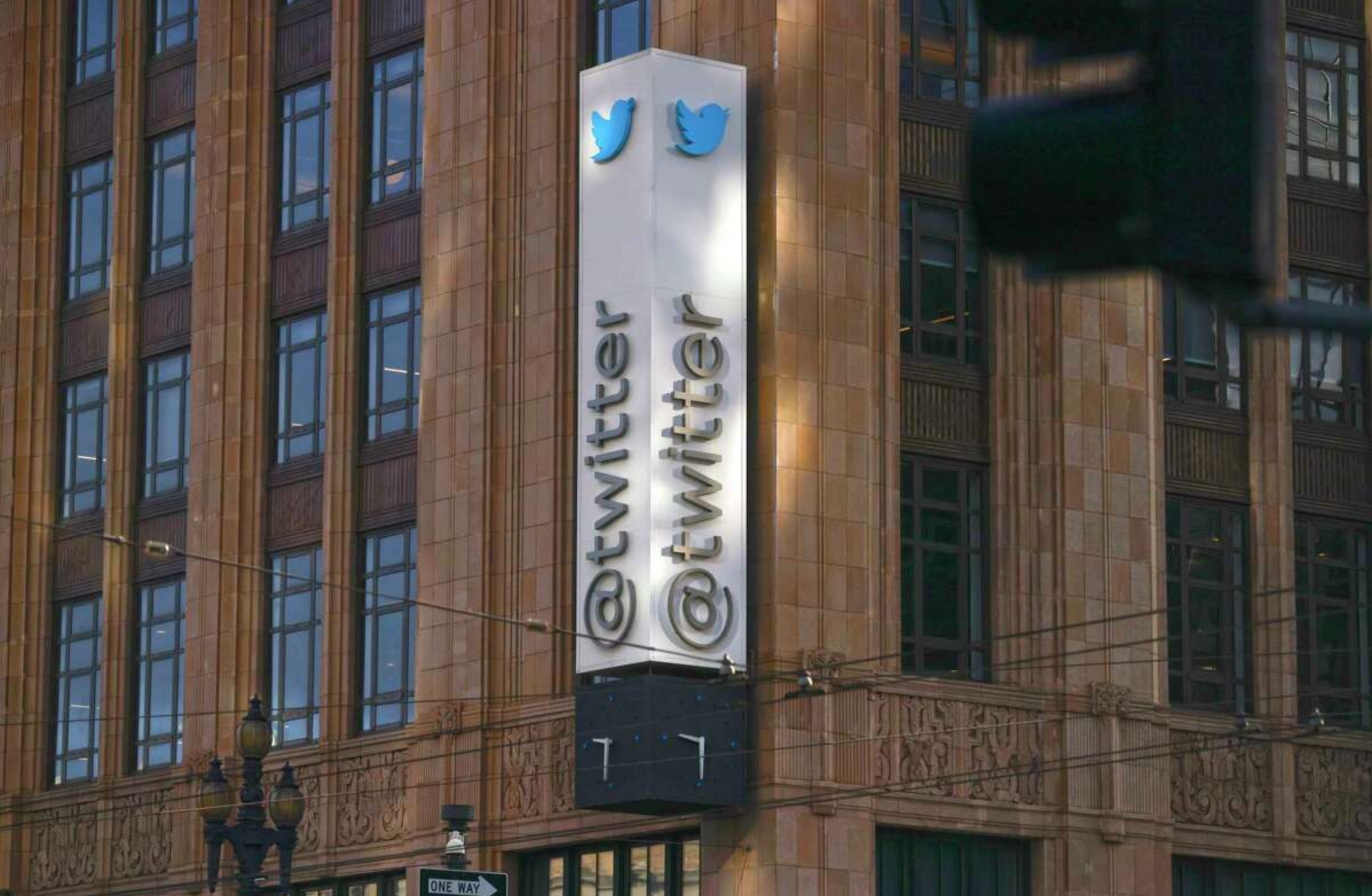 Meta sa thai hang loat anh 5