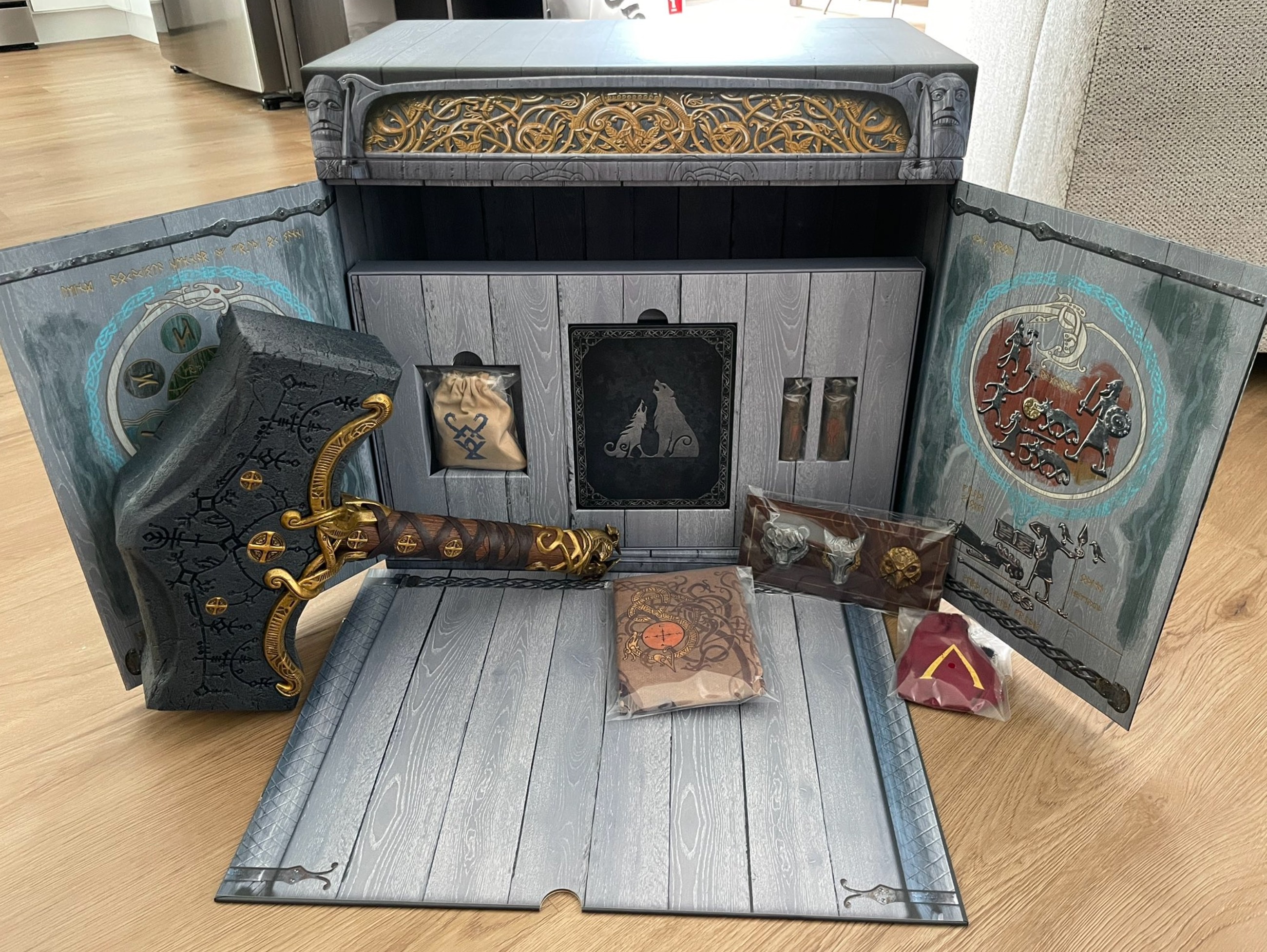 God of War Ragnarok Collector's anh 1