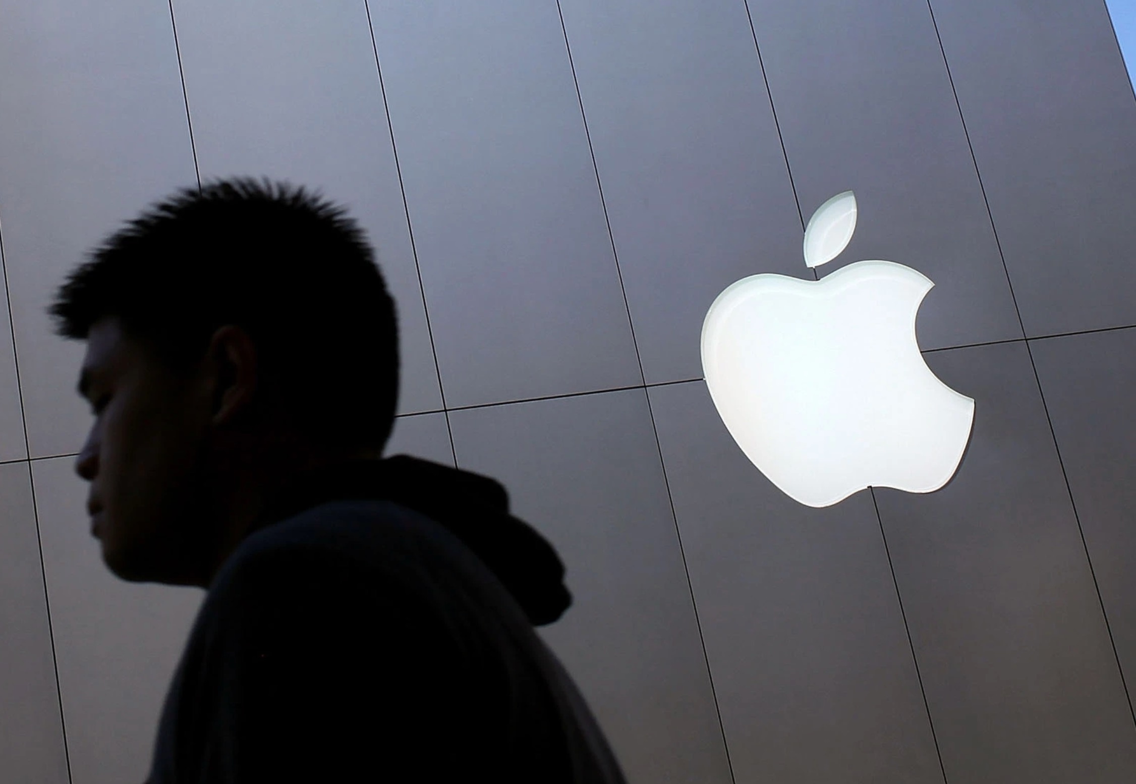 Apple bi kien hinh anh