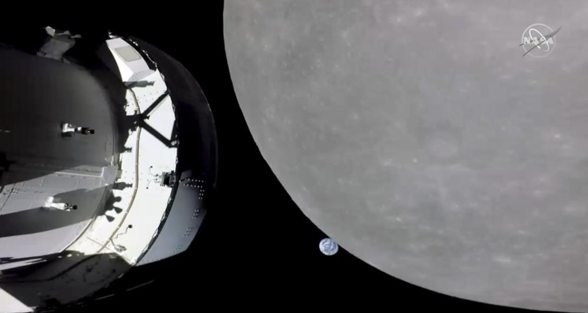 Tau vu tru NASA tiep can Mat Trang hinh anh