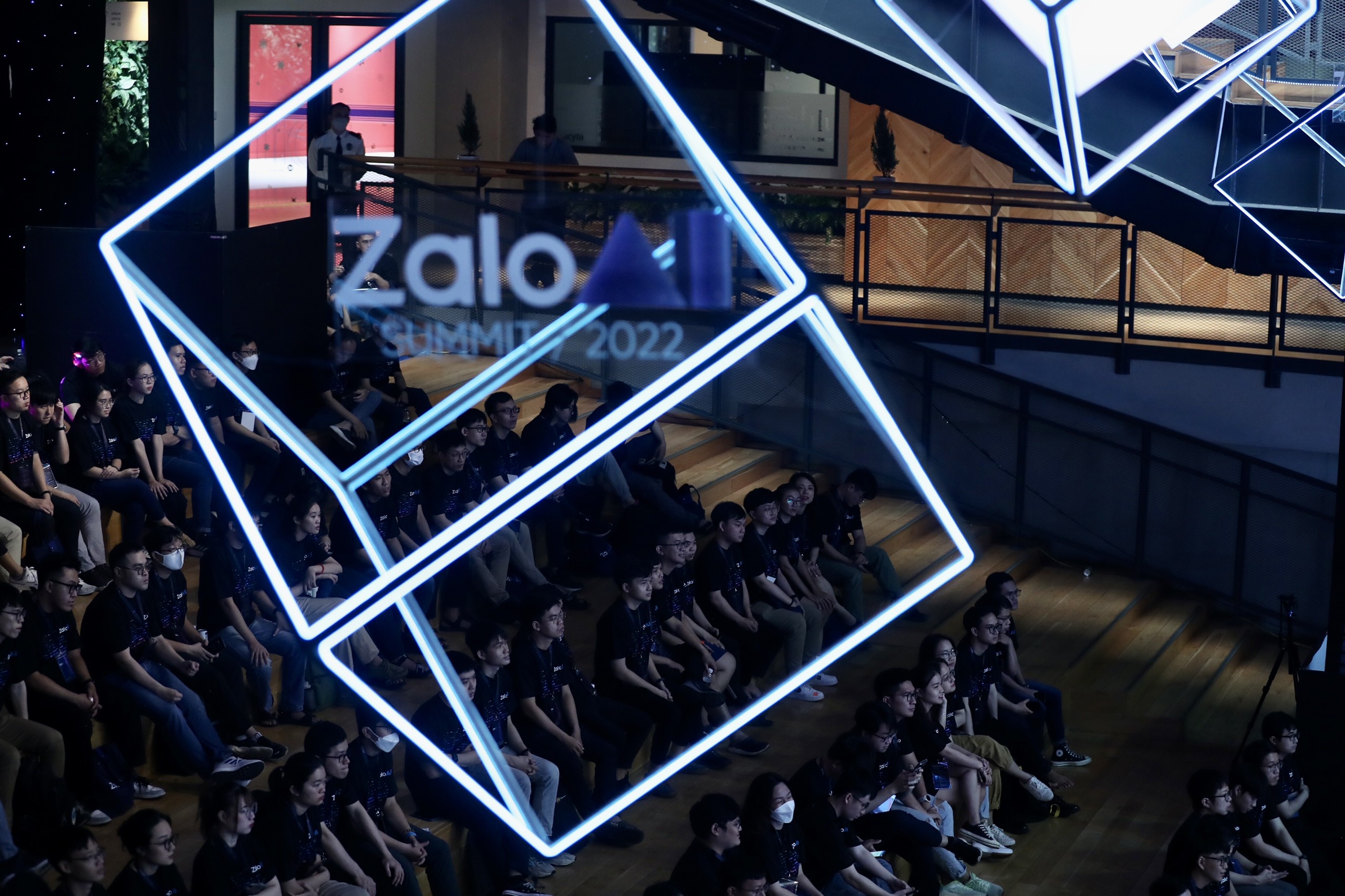 Thach thuc khi ung dung AI trong cuoc song hinh anh