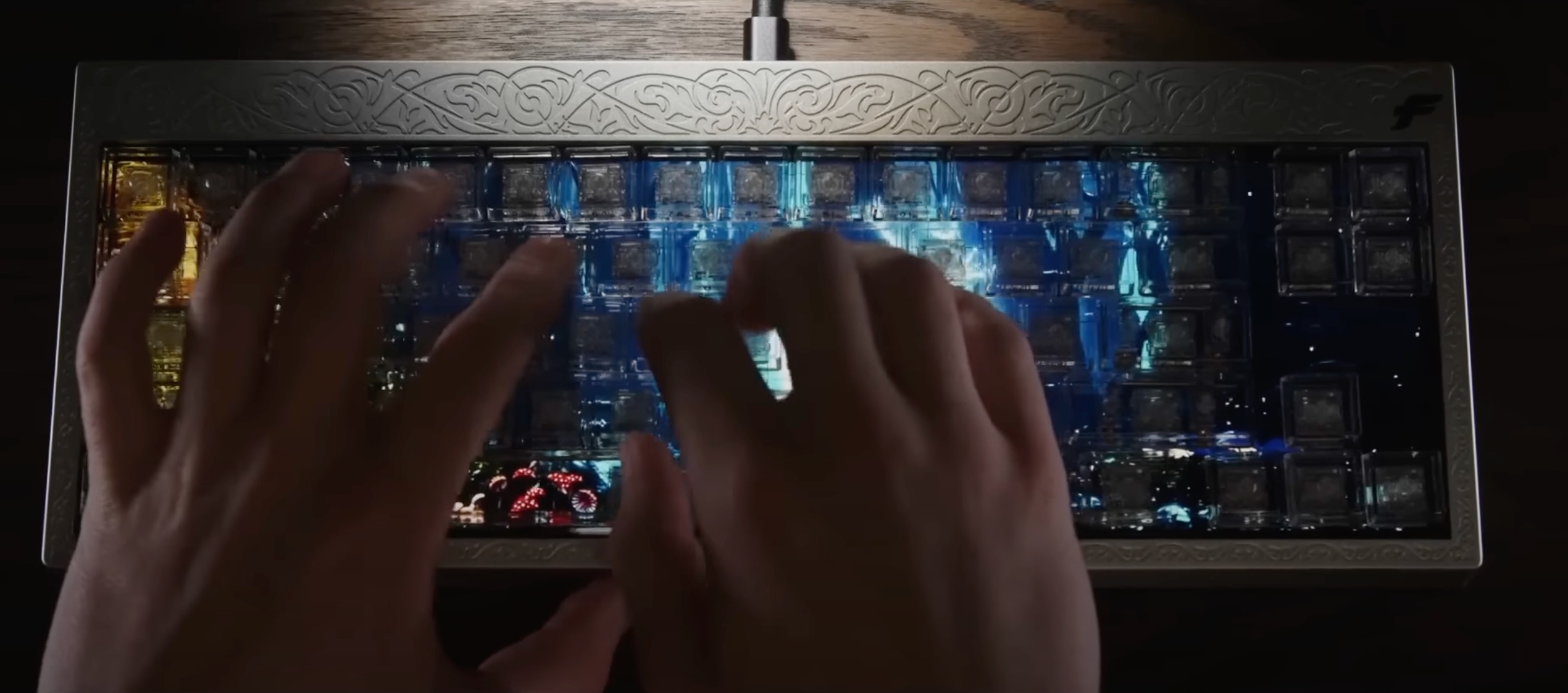 Ban phim co man hinh anh 2