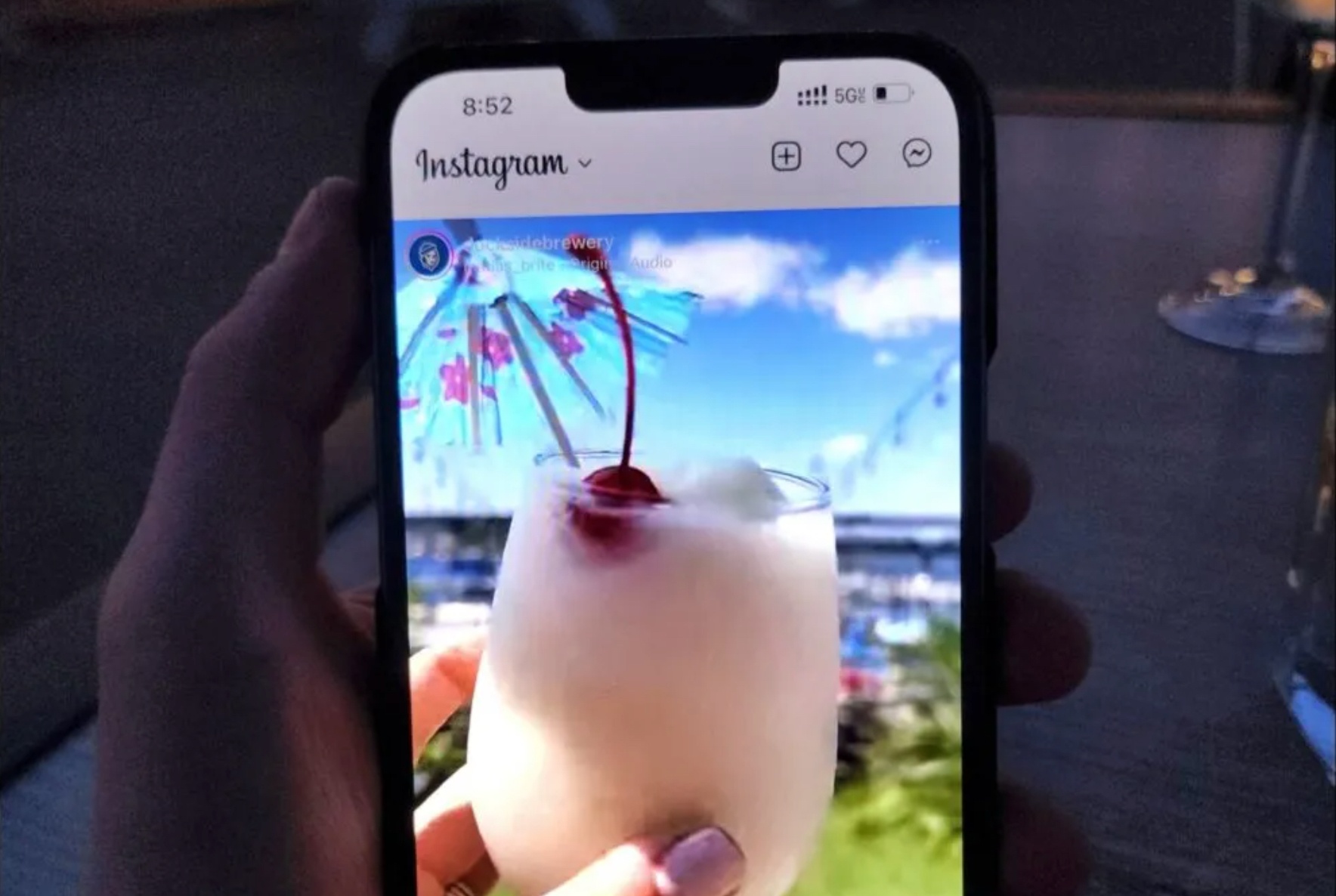 Anh tren Instagram qua sang, nhieu nguoi tuong man hinh iPhone bi hong hinh anh