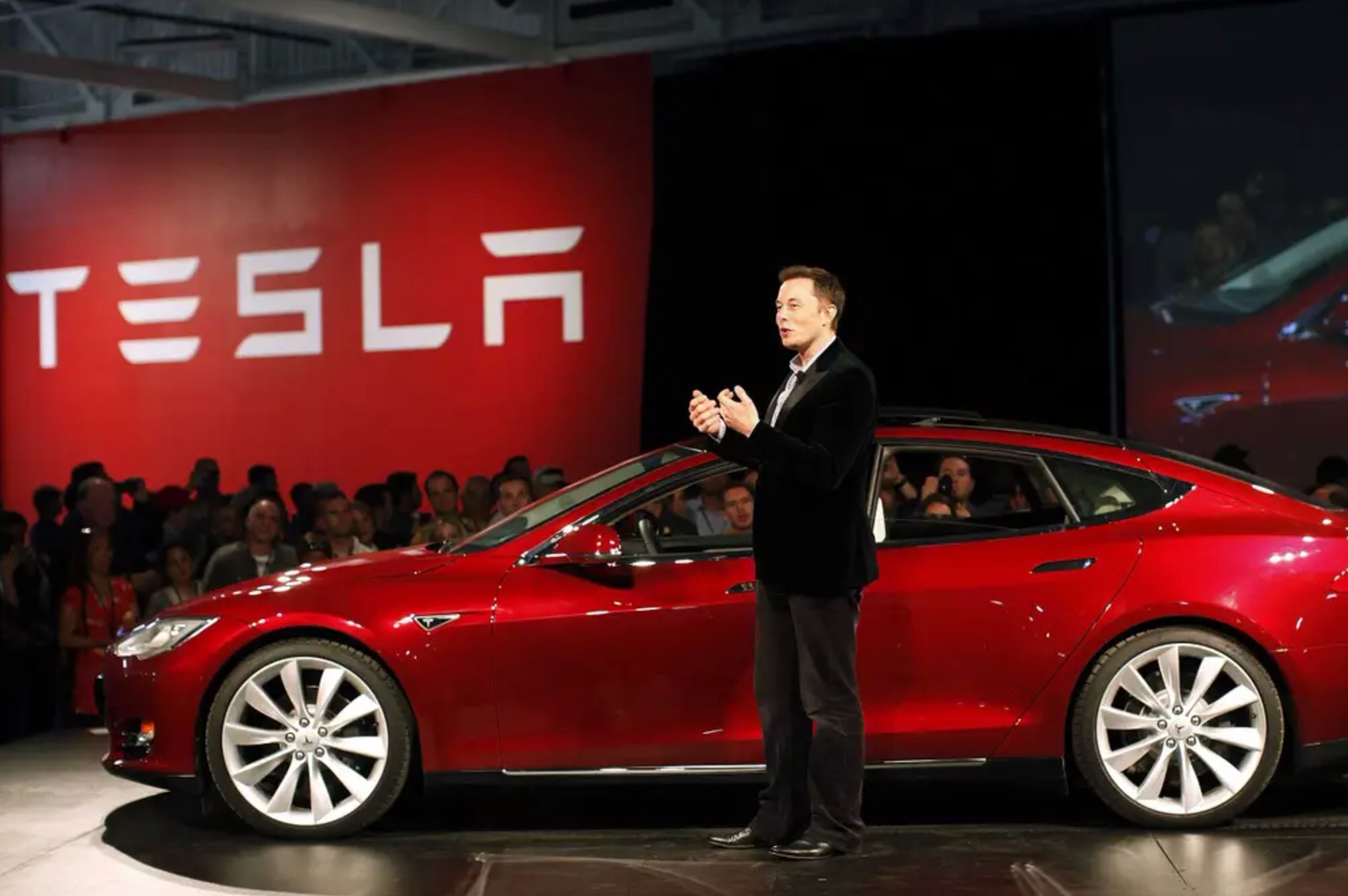 Nguoi dung that vong voi Tesla hinh anh