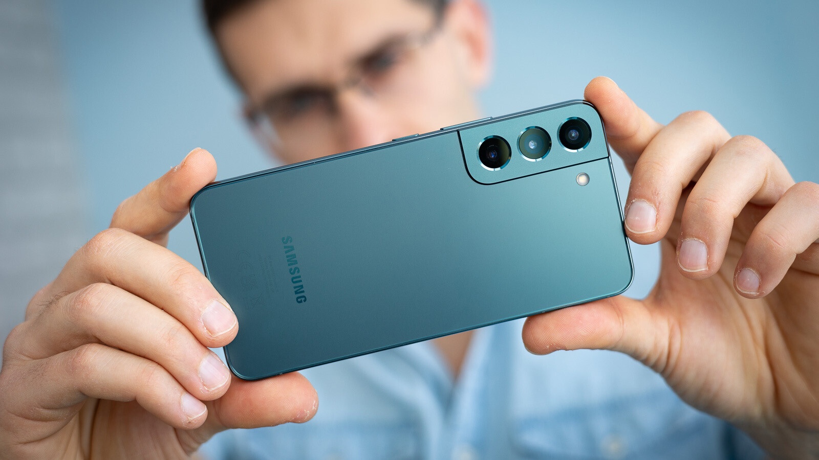 Thi truong smartphone cao cap anh 3